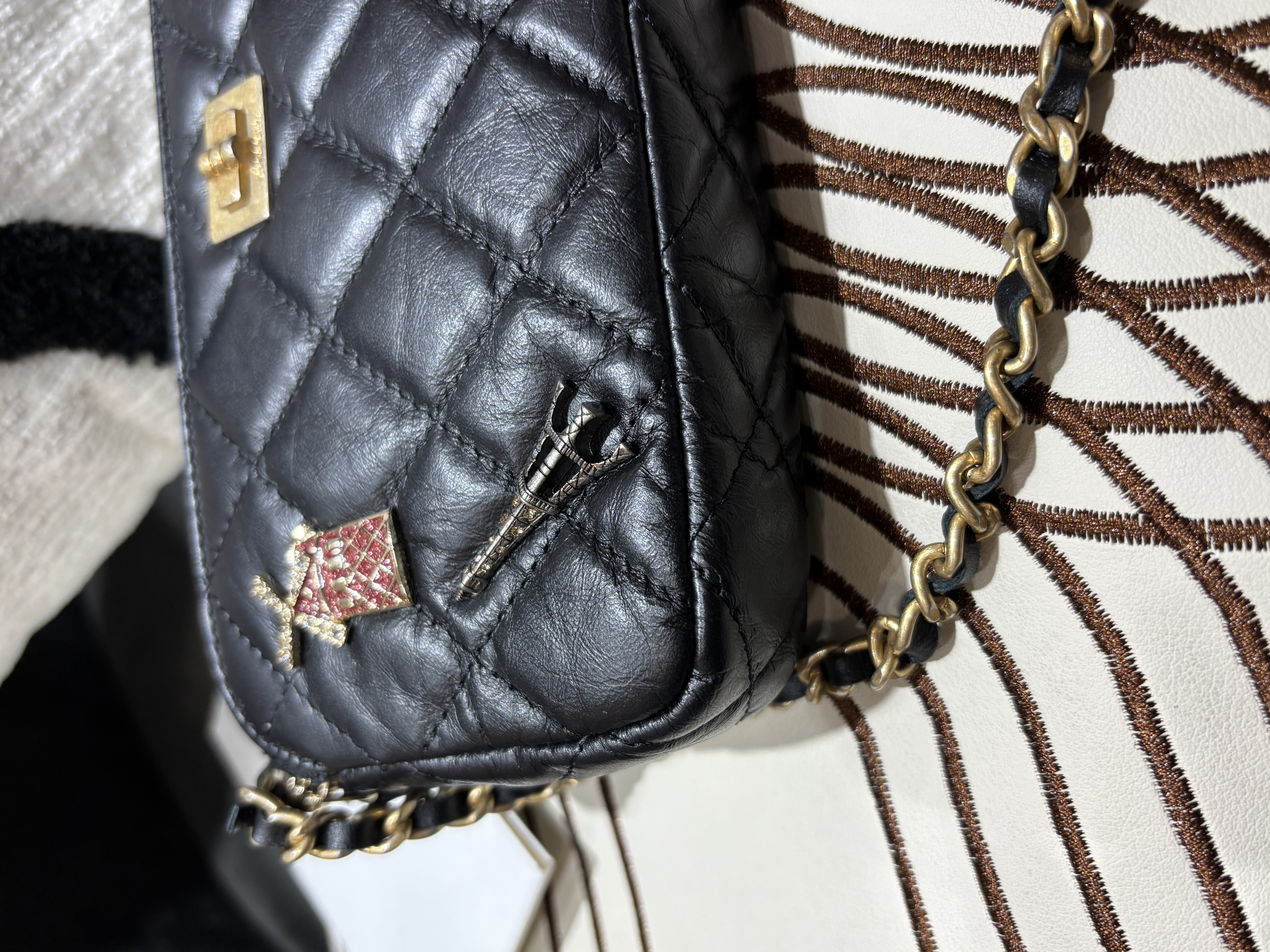 Chanel Double Zip Clutch With Chain Black Quilted Aged Calfskin Lucky Charms 2.55 Reissue Gold Hardware 100%Authentic ,98%new ✅25card ✅box