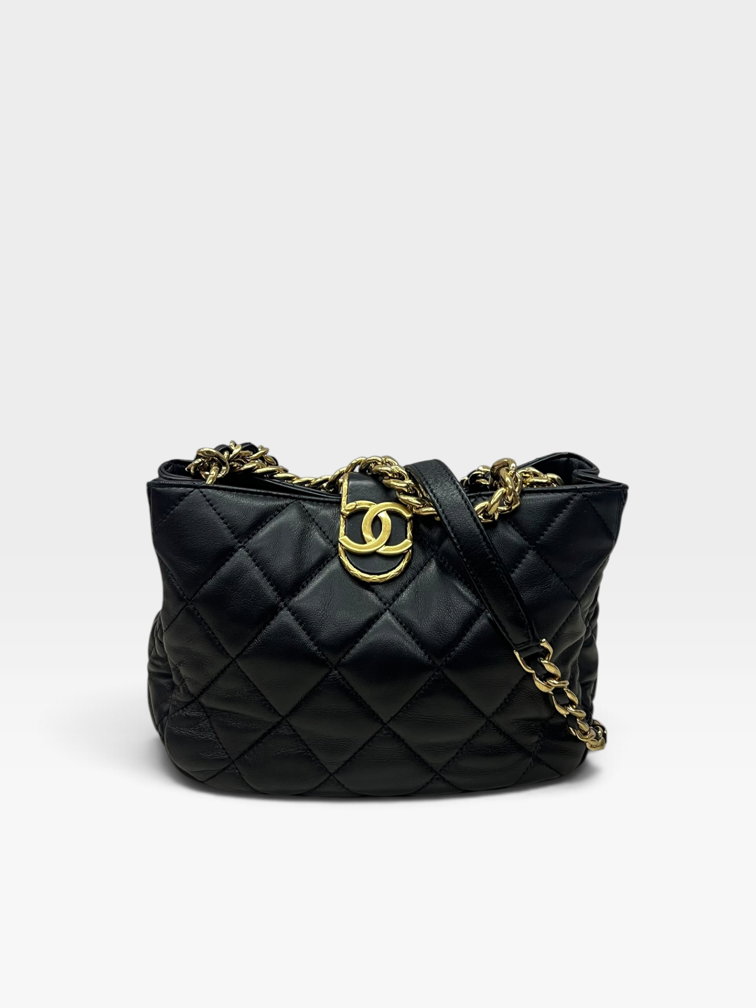 Pre-Owned CHANEL Hobo Handbag / Product Code: 092509