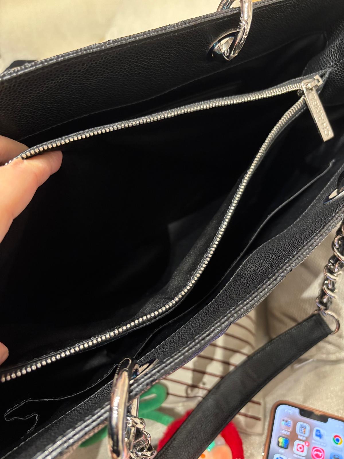 Chanel Gst XL TOTE BAG CAVIER CALFKSIN 黑色魚子醬牛皮金扣 100%Authentic, 98%New  ✅card✅Dust bag 
