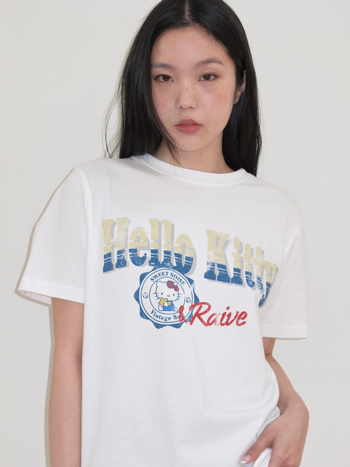 RAIVE × Hello Kitty｜Stamp Graphic Tee