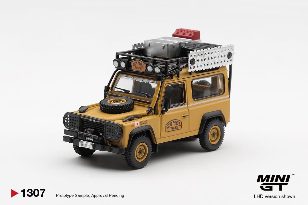 (預訂 Pre Order) Mini GT ( MGT01307-L ) Land Rover Defender 90 1985 Camel Trophy Borneo Team Japan