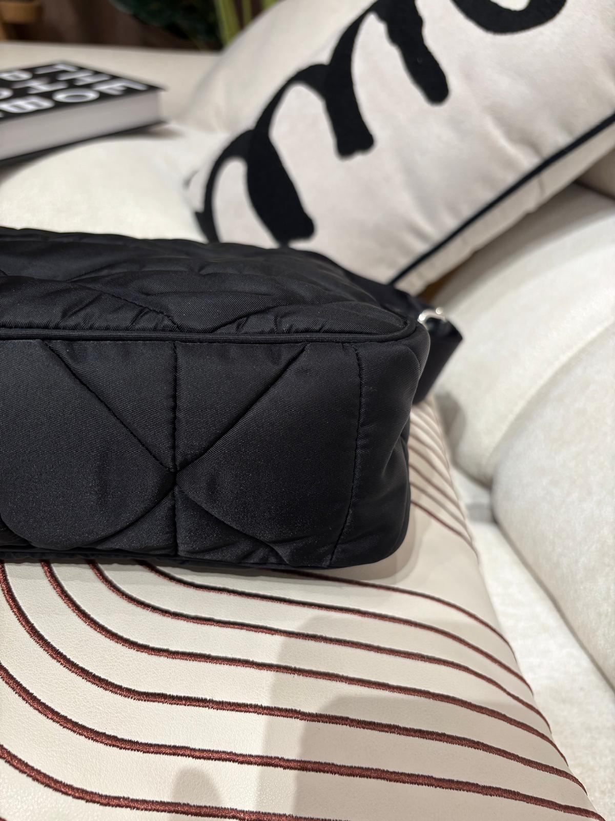 Prada padded nylon shoulder bag  98%new rfid 