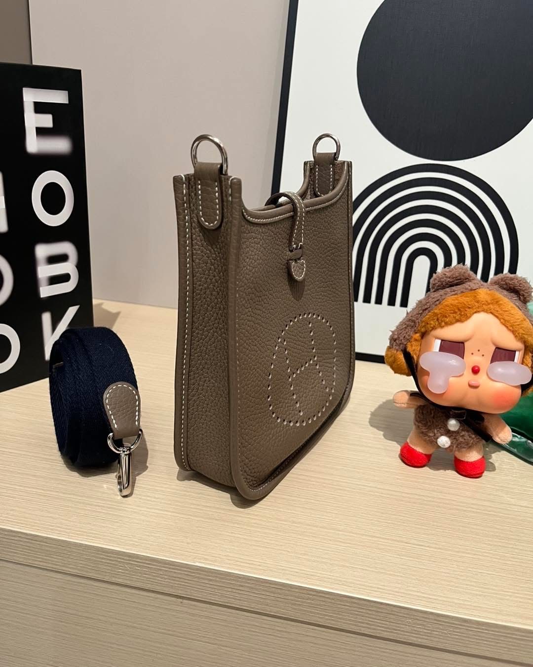 Hermes mini Evelyne,STAMP Z 100%Authentic,95%new✅塵袋