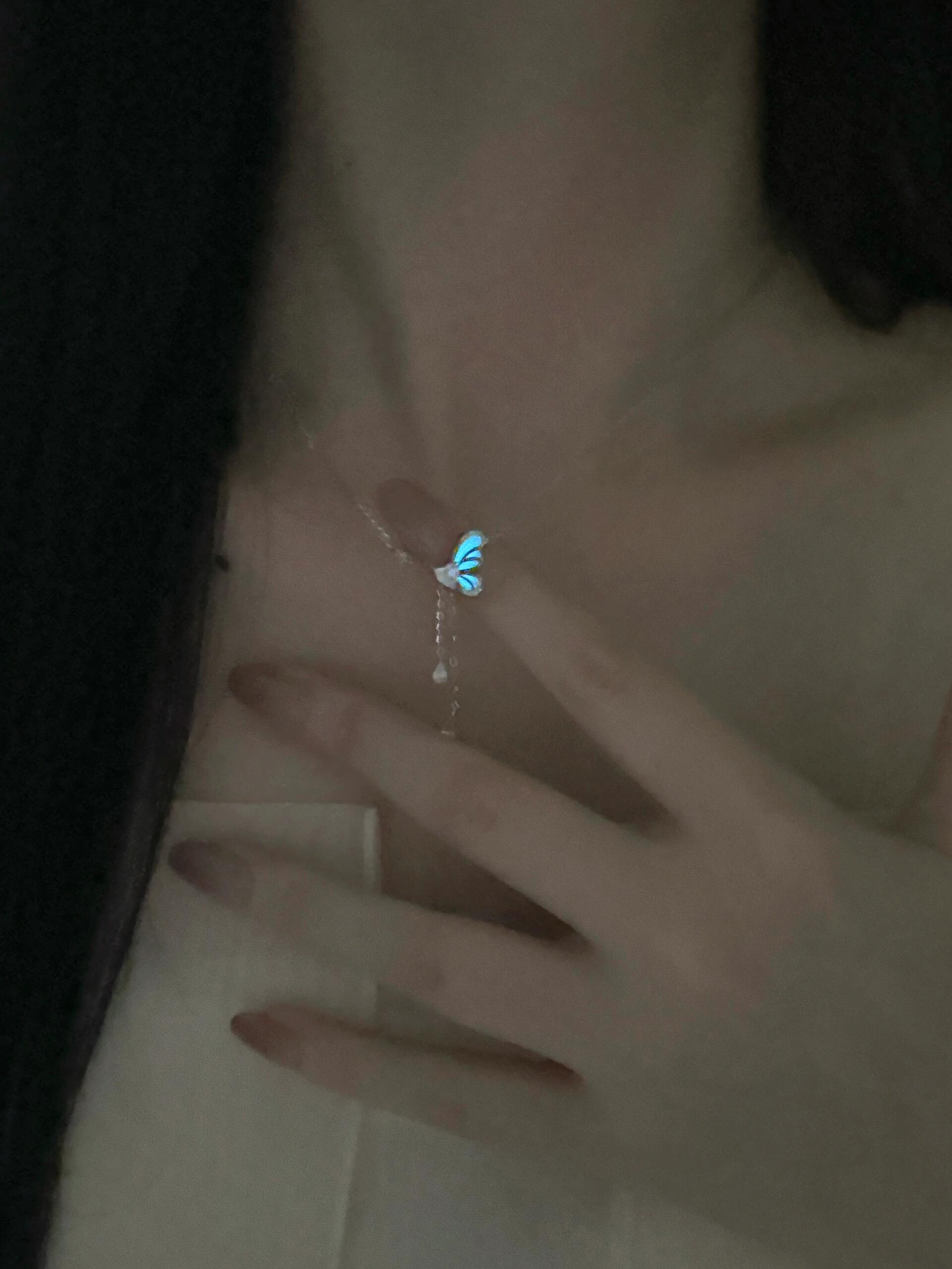 夜光星夜蝴蝶项链