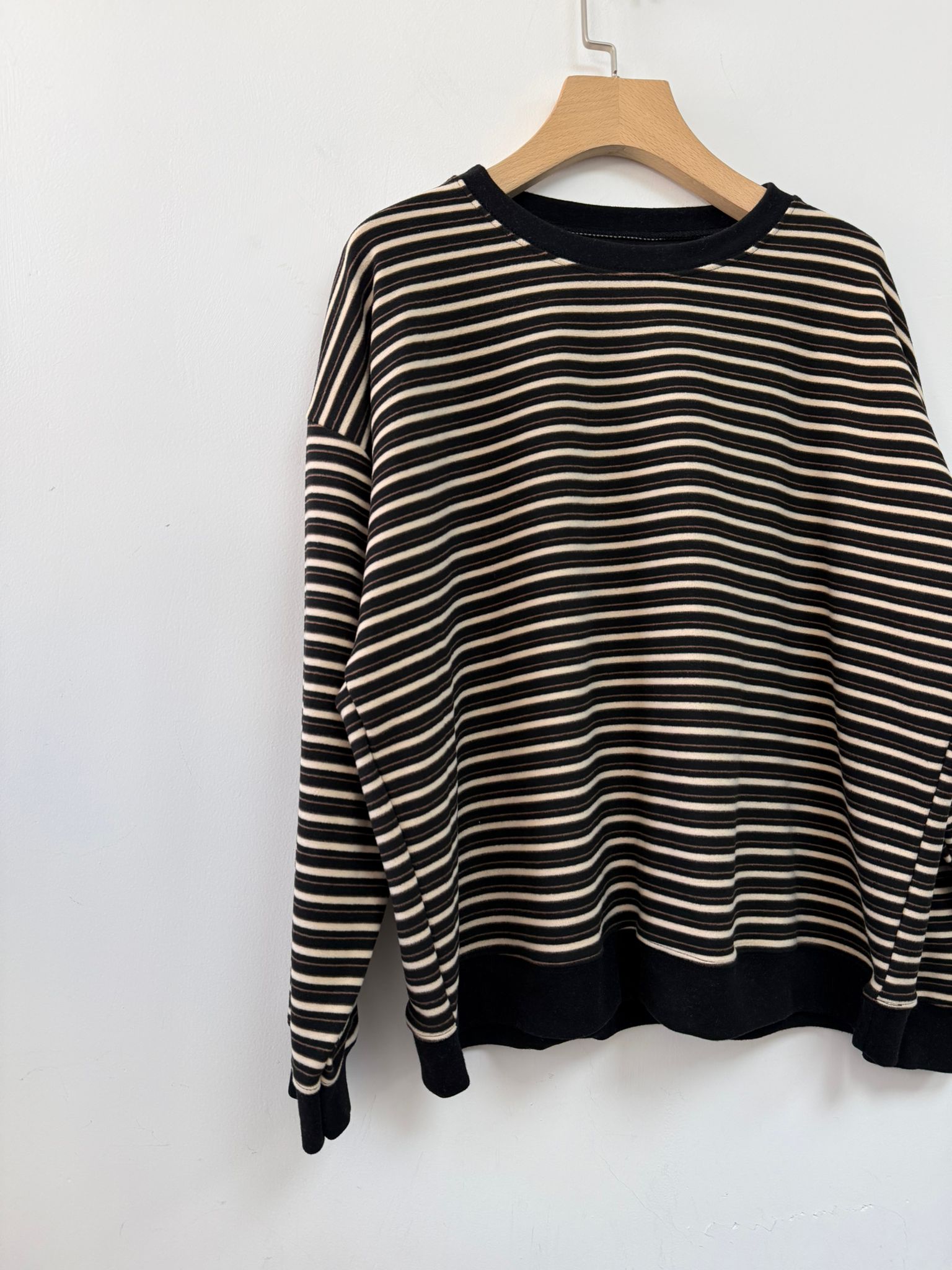 PH YE 滑絲絨條子top