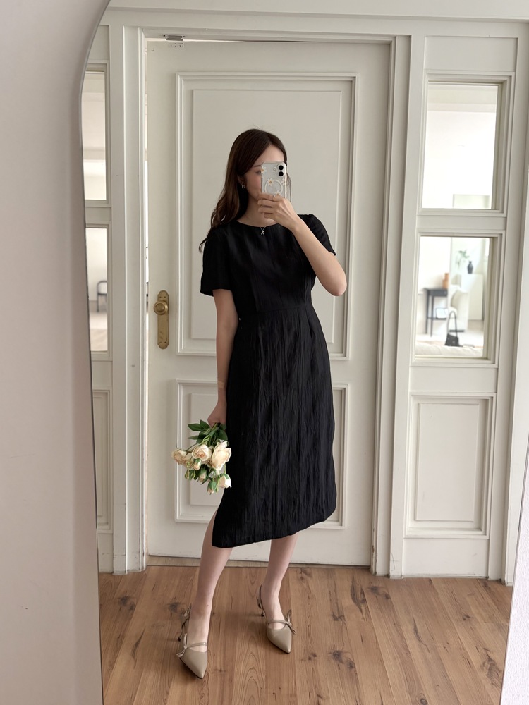 Lune Textured Dress (Black)