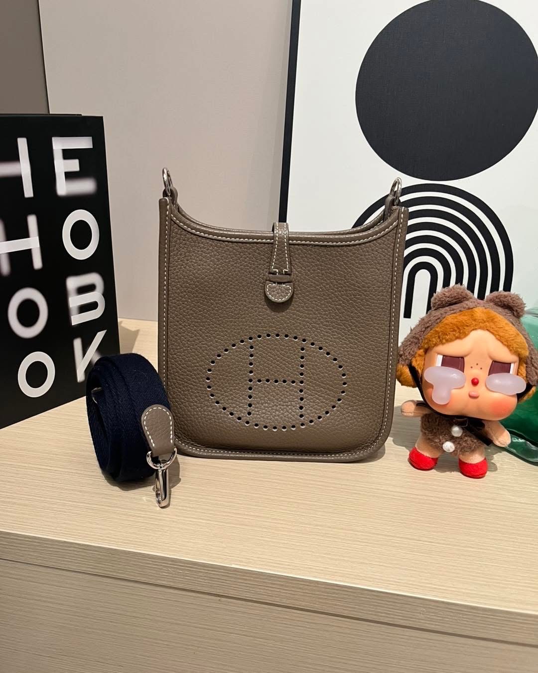 Hermes mini Evelyne,STAMP Z 100%Authentic,95%new✅塵袋