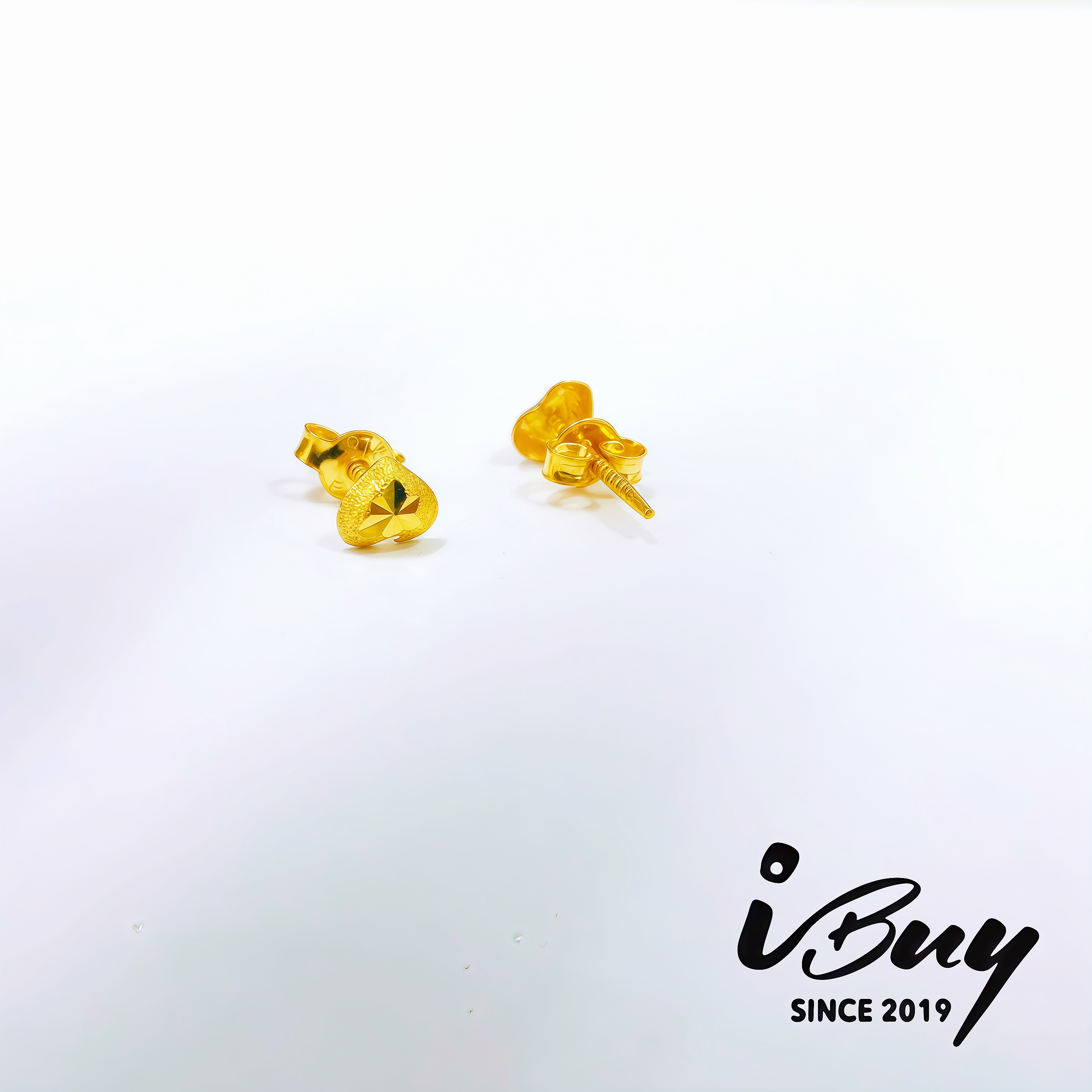 916 GOLD * LOVE EAR STUD 916 金 菱格米字爱心耳针