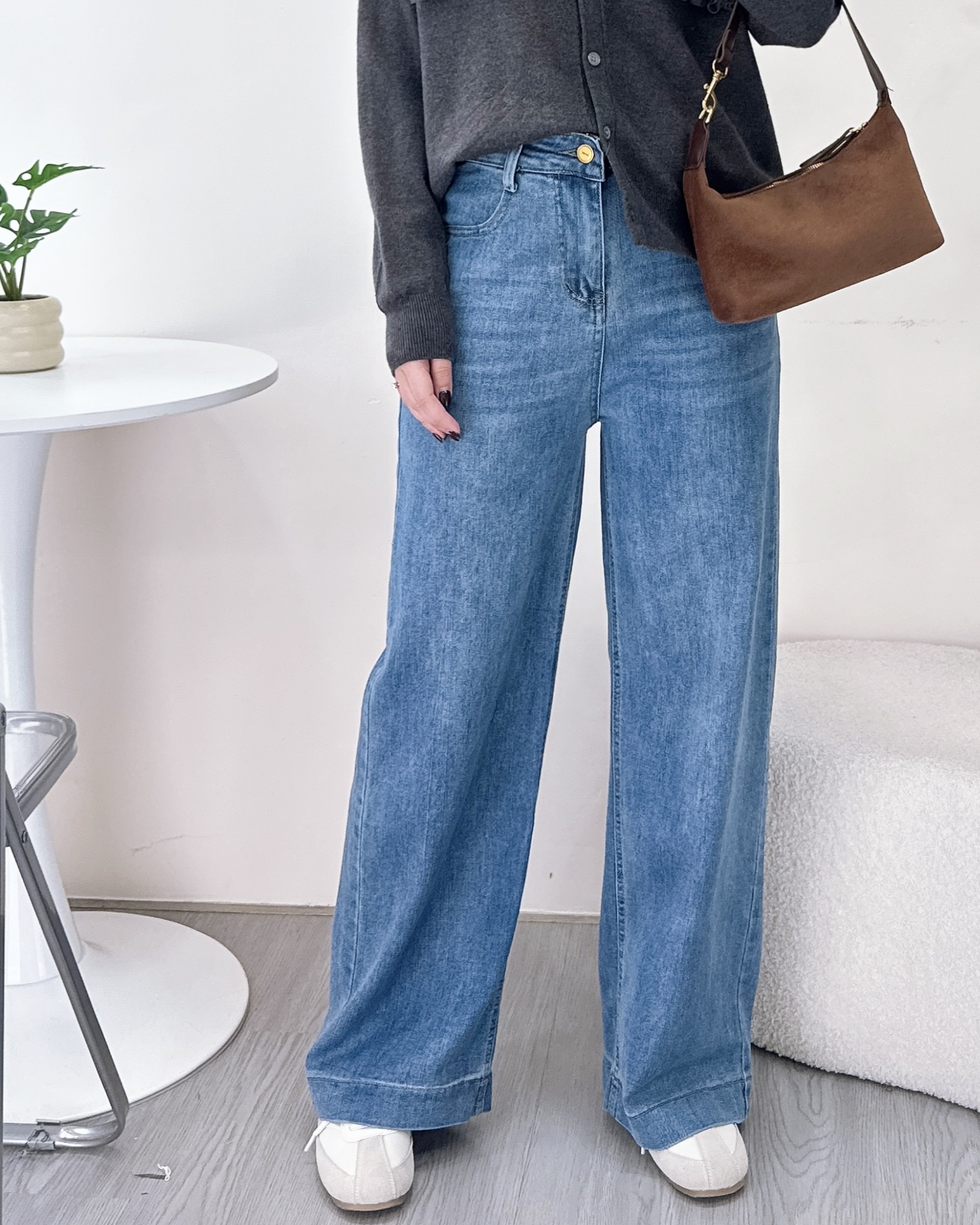 勁柔軟彈性牛仔直腳褲 