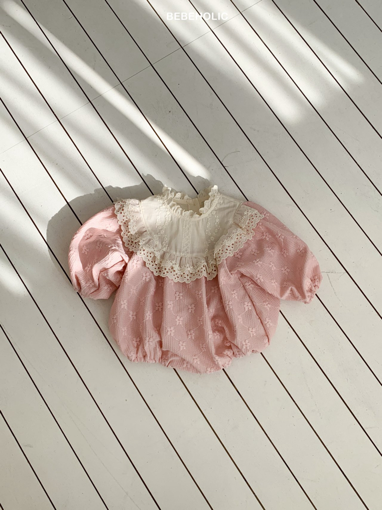 🌸預訂 韓國直送🌸🇰🇷BEBEHOLIC兩色花卉提花蕾絲領長袖包屁衣