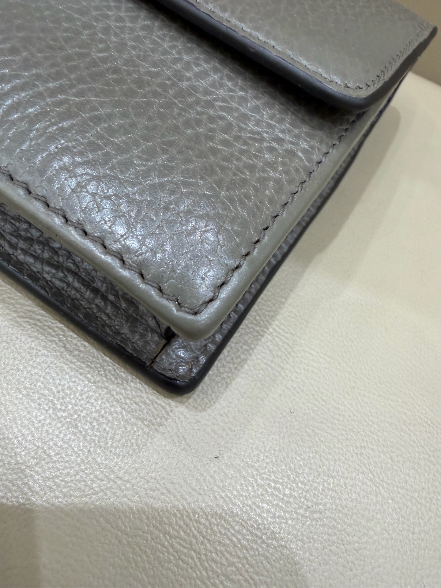 【預訂貨品】Gucci雙G灰色牛皮woc