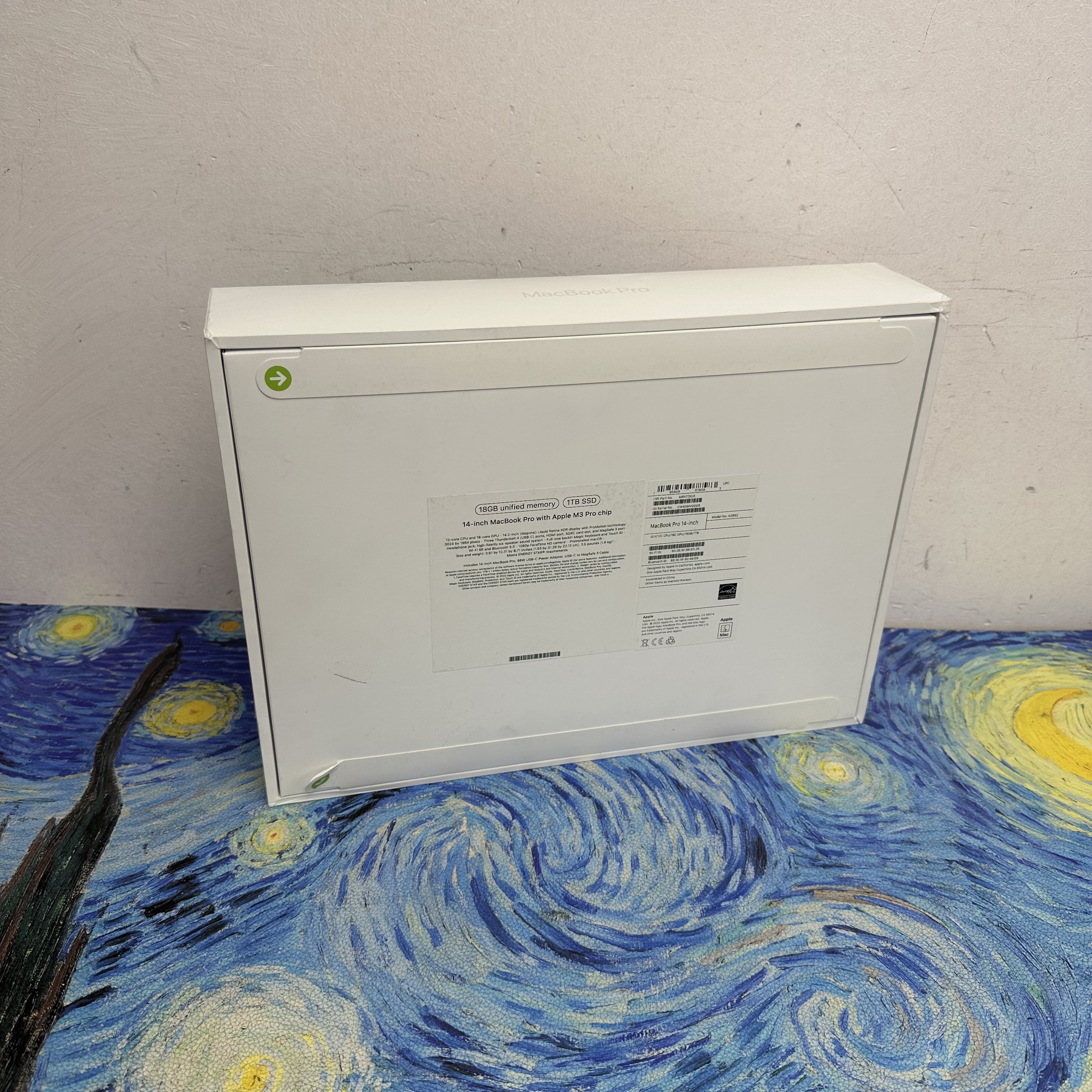 #5623 （全新原封 Apple MacBook Pro M3 🔥性價比高 )APPLE  MacBook Pro M3 2023 M3 CPU/18GB Ram/1TB SSD/18核心GPU/Liquid Retina XDR Mon/14吋/銀色/Gaming Laptop / Notebook / brand new / Netflix /Movie / MacbookPro / Pro M3 /