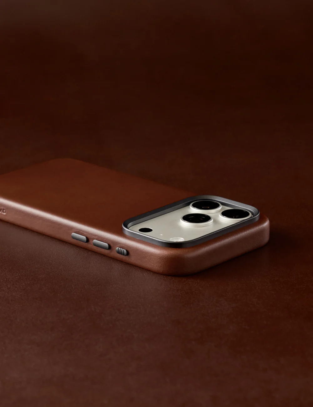 Nomad (Horween)Traditional Leather Case For iPhone18/17Pro 系列