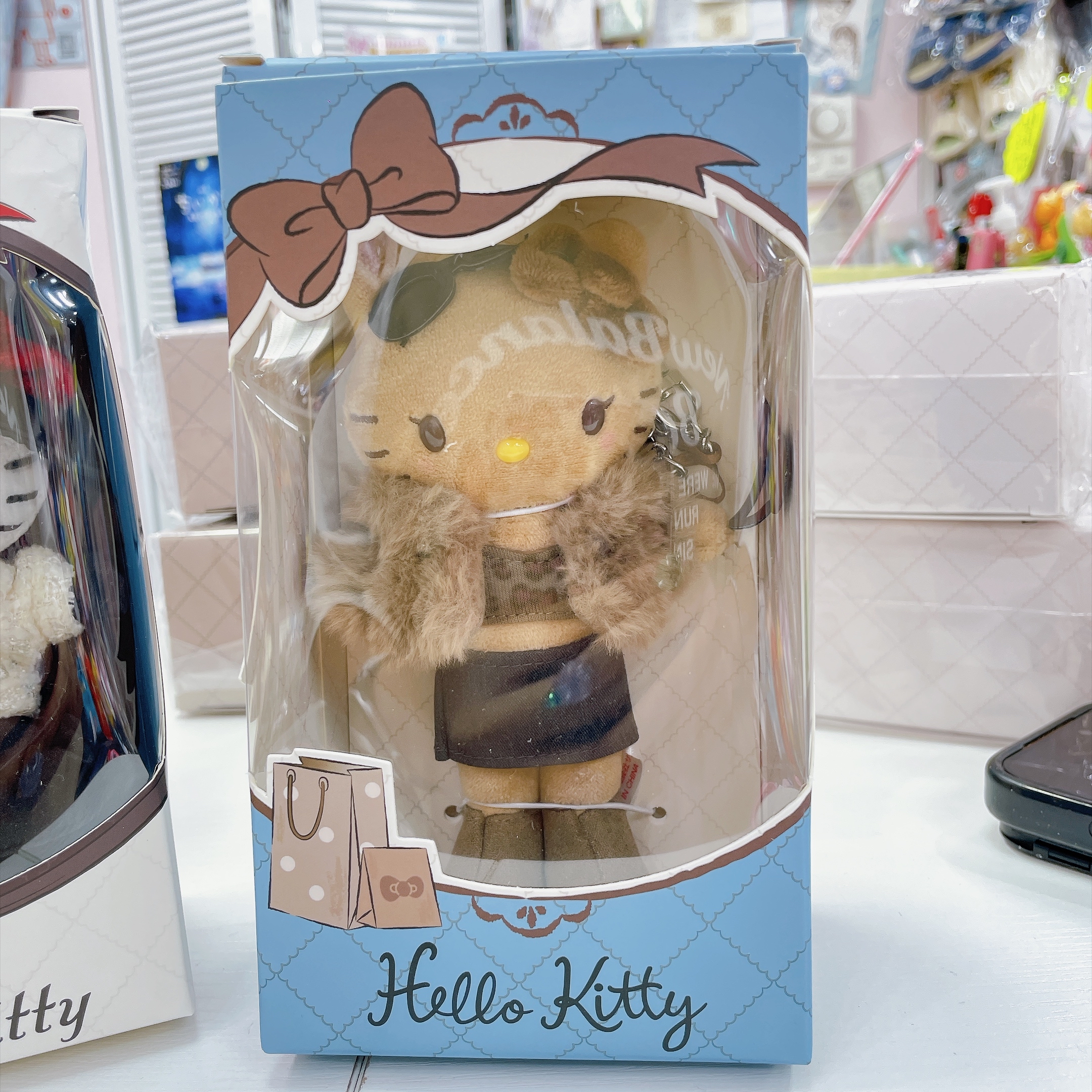 上海限定Sanrio盒裝Hello Kitty秋冬系列長腿公仔
