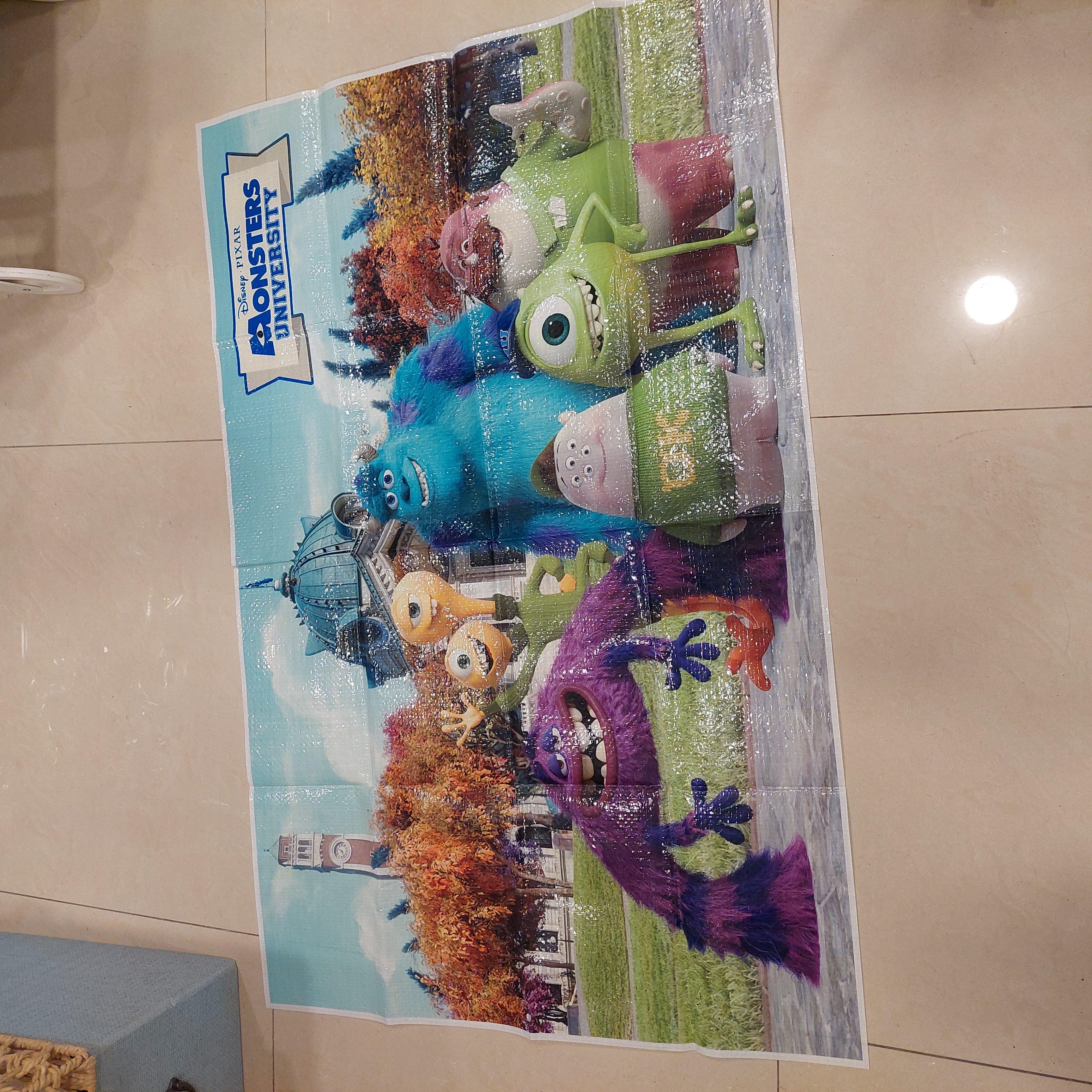 原裝日本 MONSTER University 怪獸大學 沙灘墊 Size 90 x 60cm