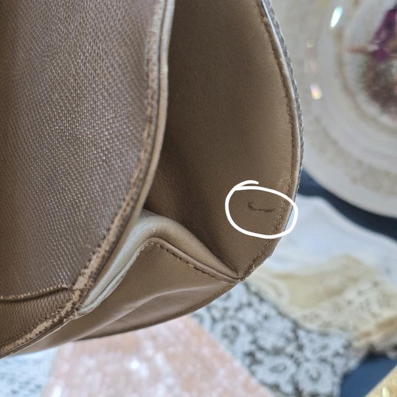 **Damaged Vintage 1950-60s CORET Taupe Colour Oval Shape Structural Handbag -Fair Condition (MT744)
