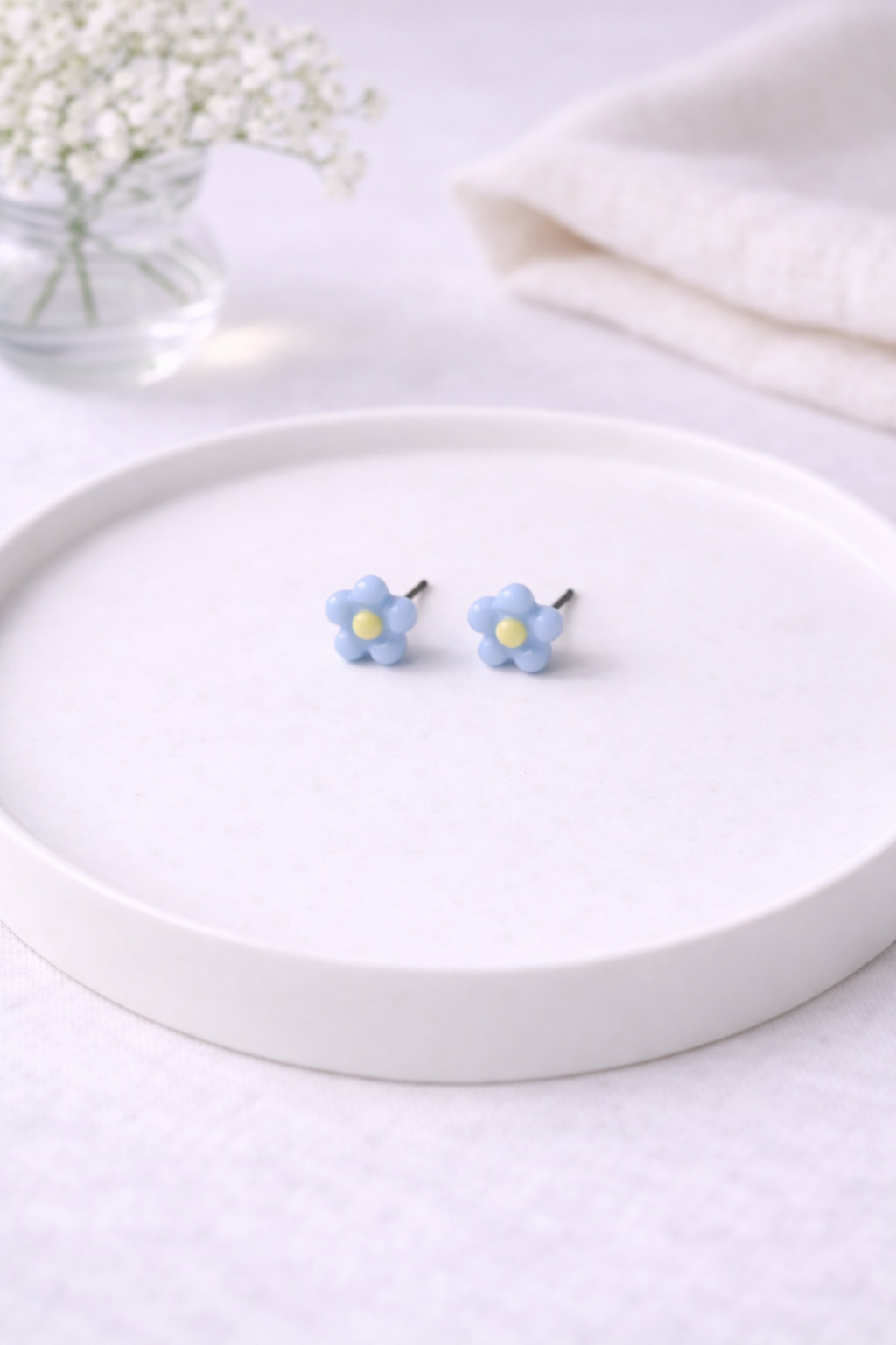 Ocr Gummy Flower Stud Earrings