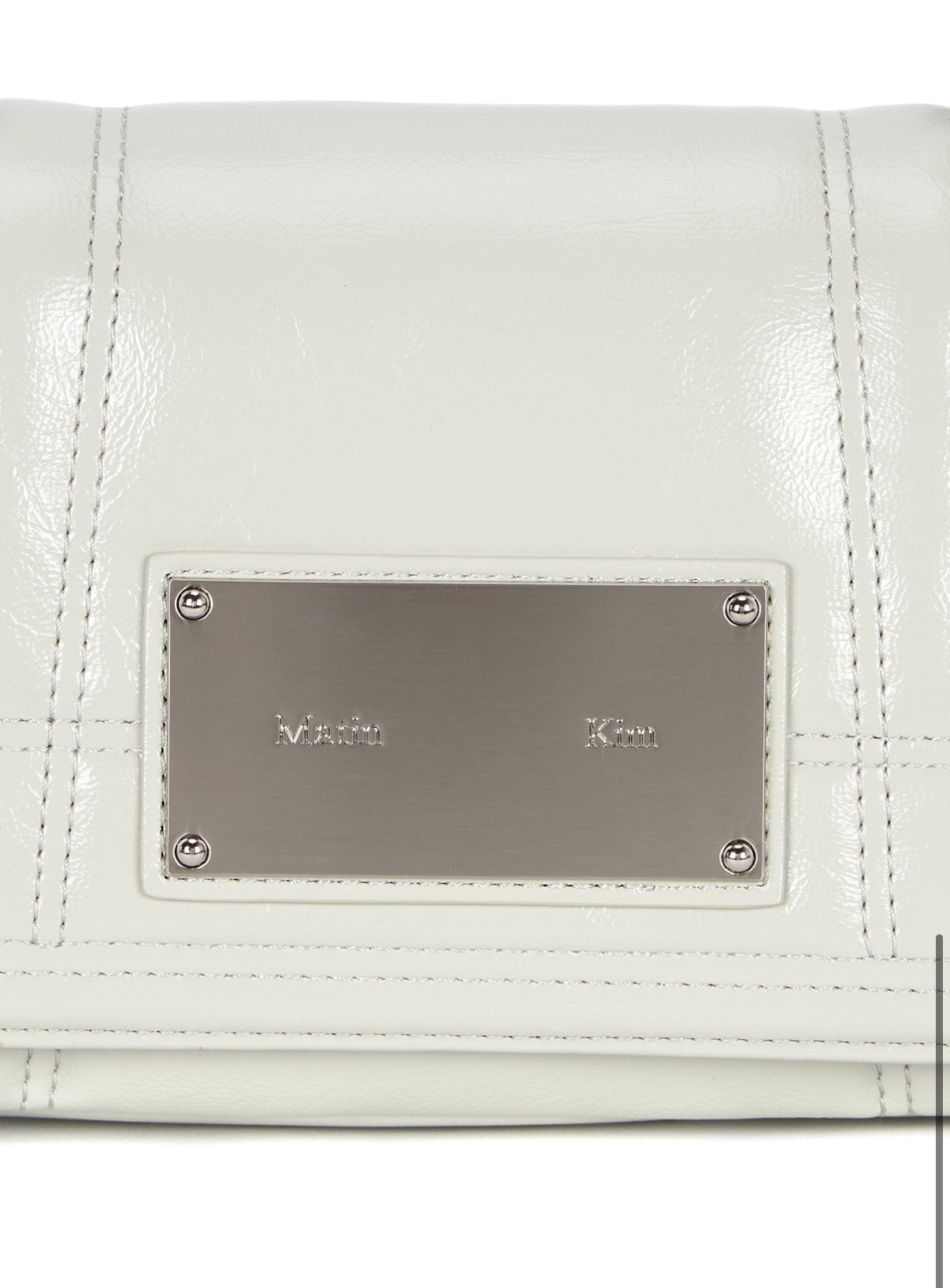 MATIN KIM特價場GLOSSY QUILTING SMALL CHAIN BAG IN LIGHT GREY