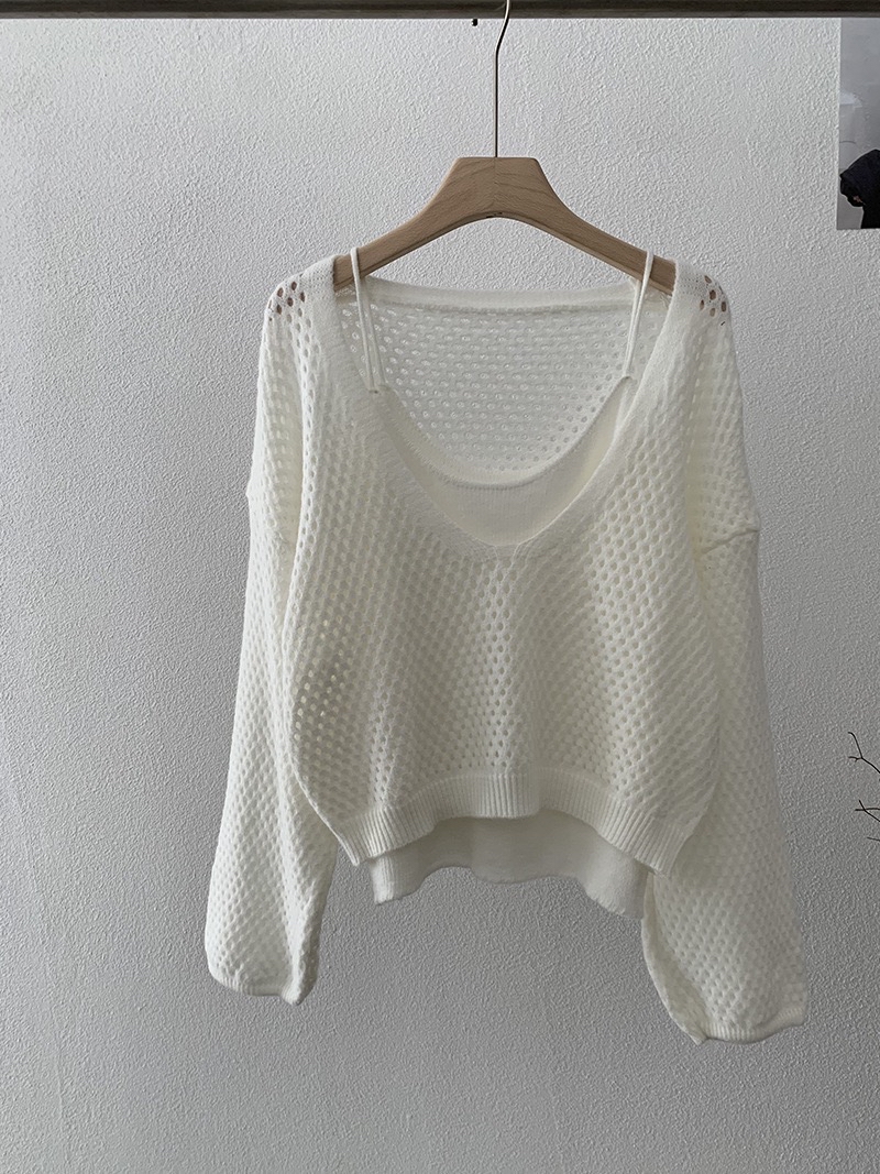 吊带修身针织打底+镂空休闲长袖V领毛衣两件套