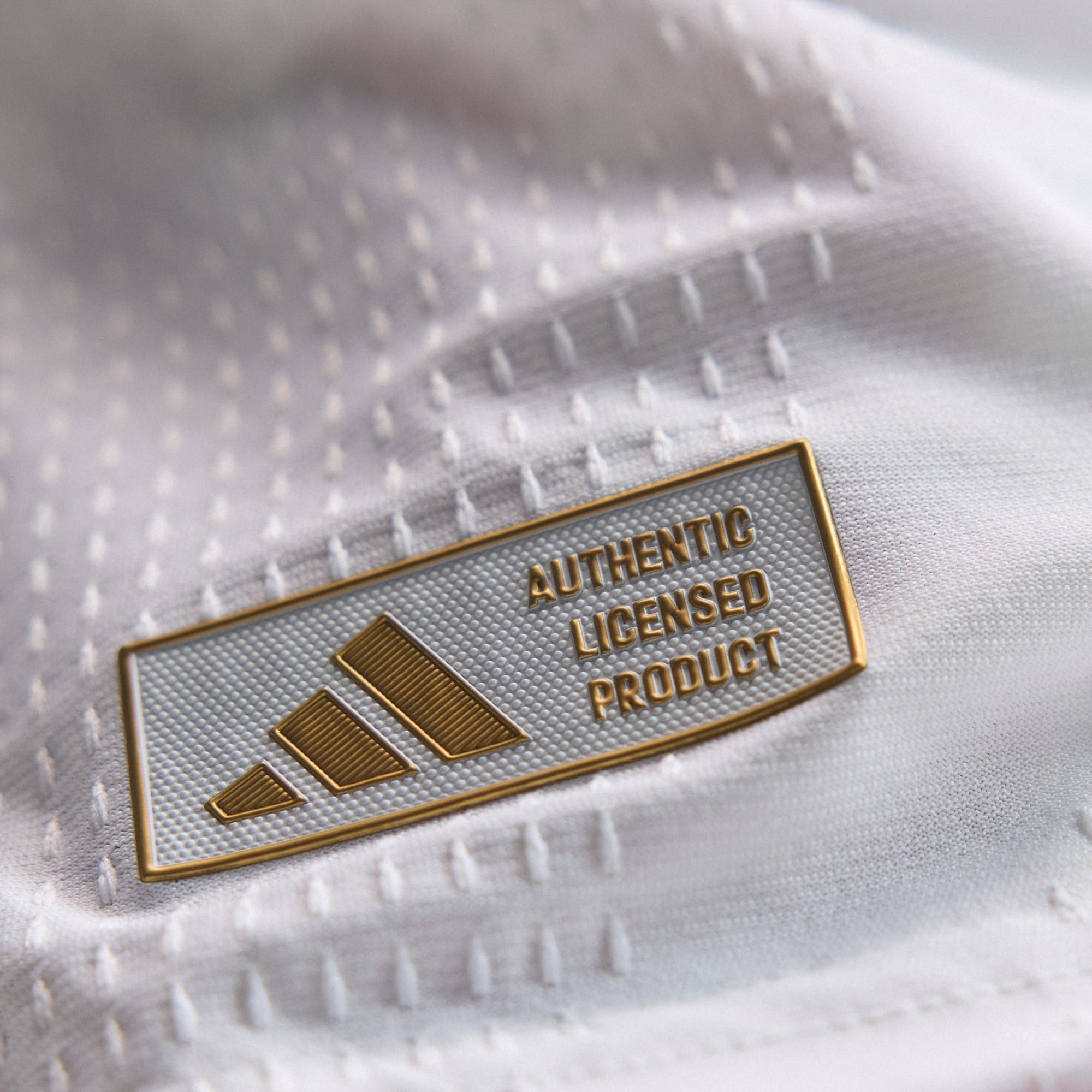 👑💎好比皇冠上鑽石與珍珠 Adidas Real Madrid 皇家馬德里 2026-27 主場球員版球衣 (可加印字章) JZ7218