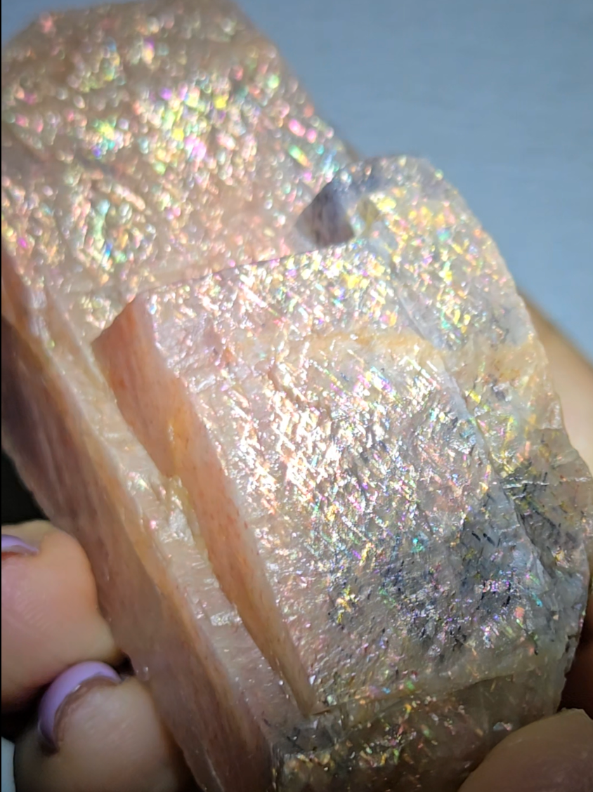 Raw rainbow lattice peach sunstone - SM54