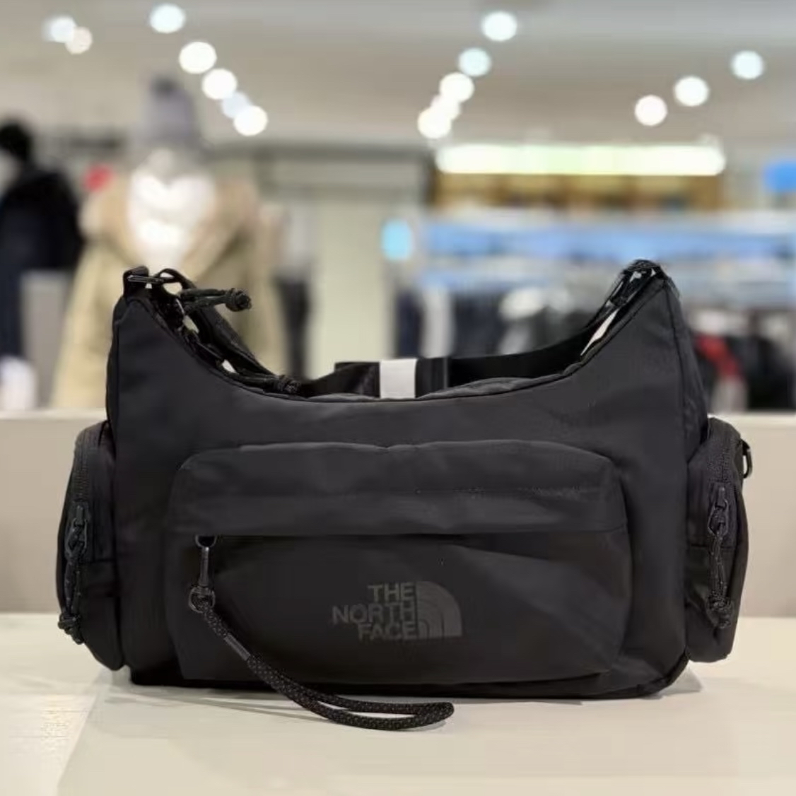 🇰🇷The North Face BONNEY HOBO BAG黑色