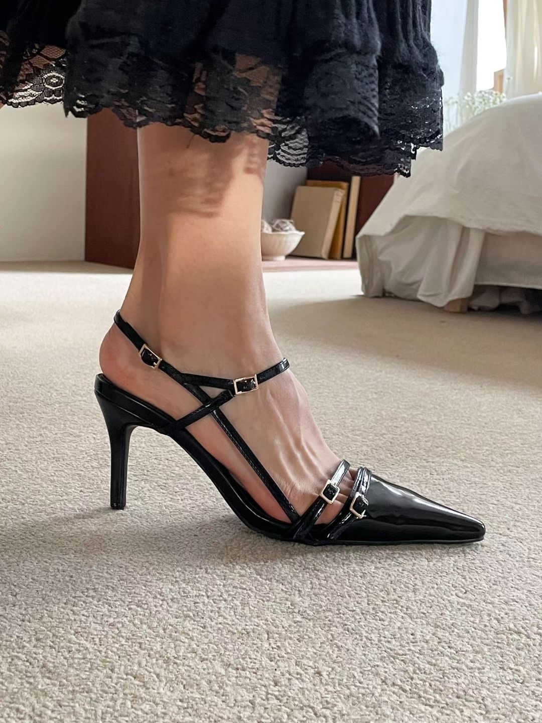 Elegant pointy straps heels