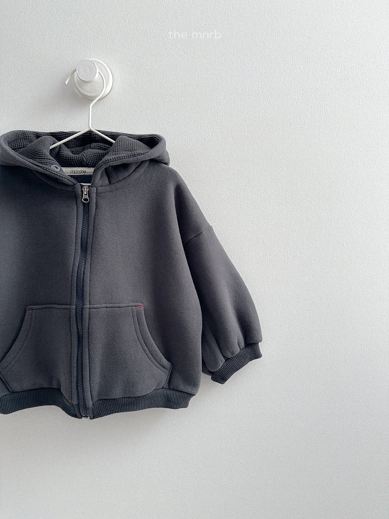 Mnirobe | Barrel hood zip-up