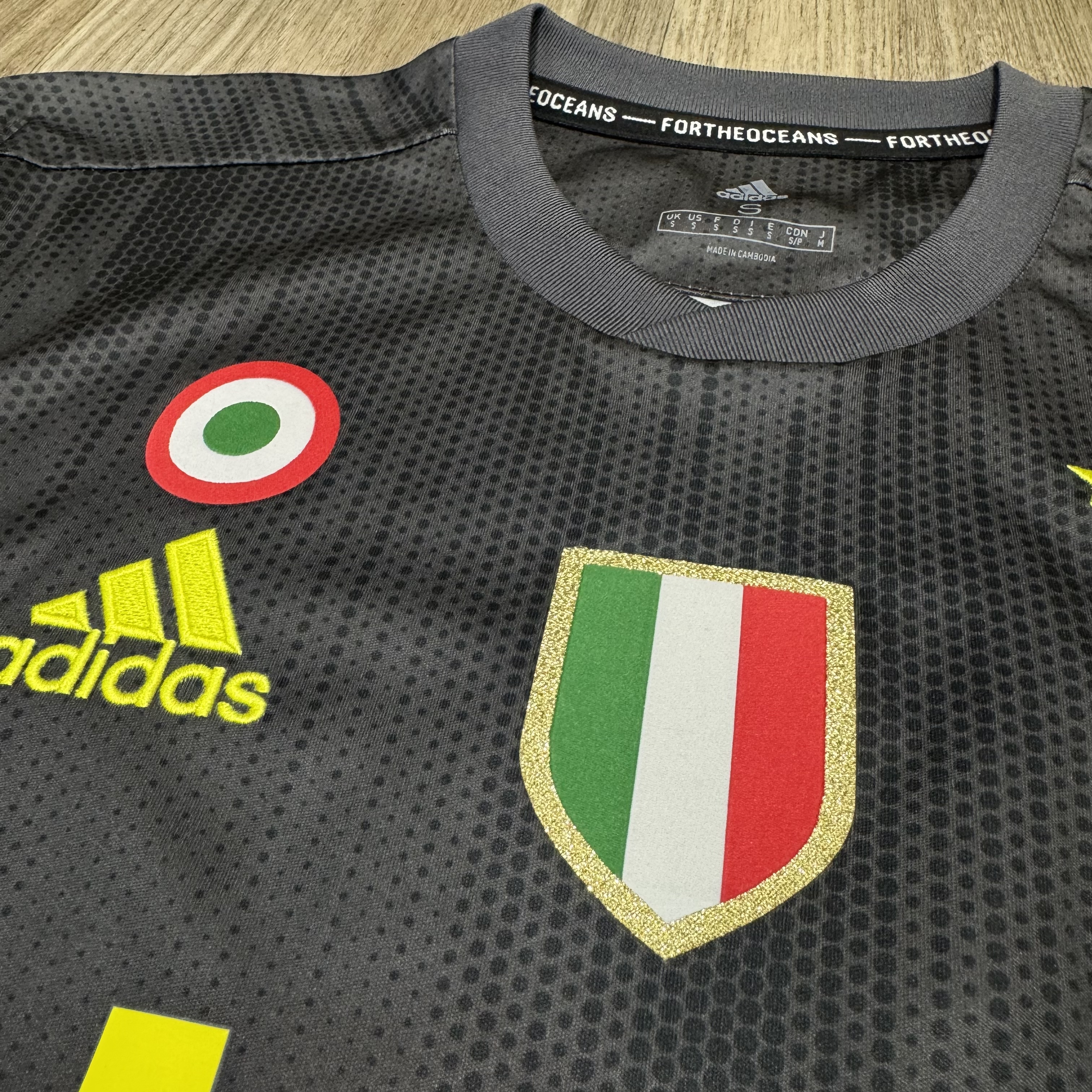 Juventus 18/19 away shirt #7 Ronaldo