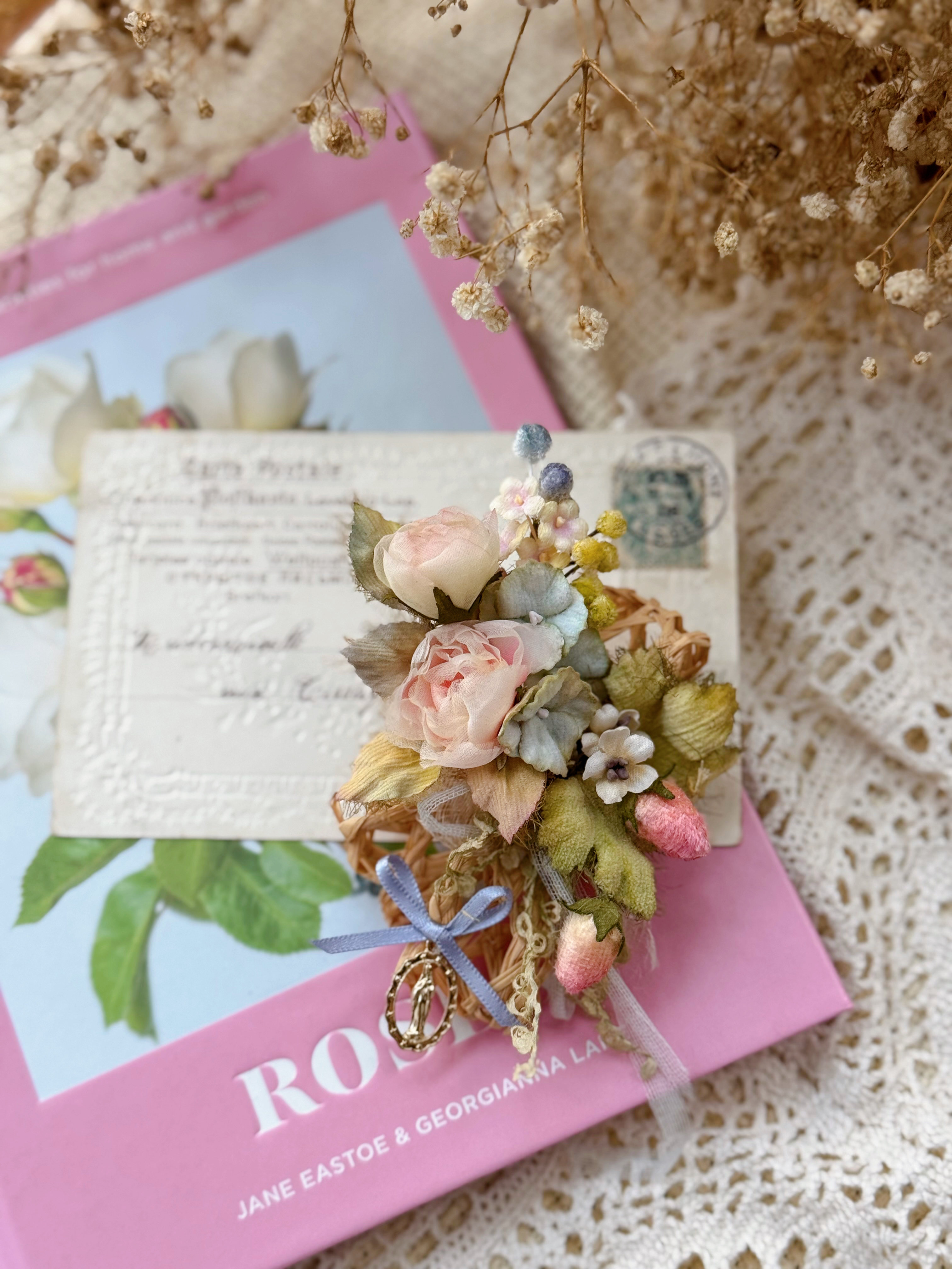 初夏花園 - 玫瑰草莓髮夾+胸針