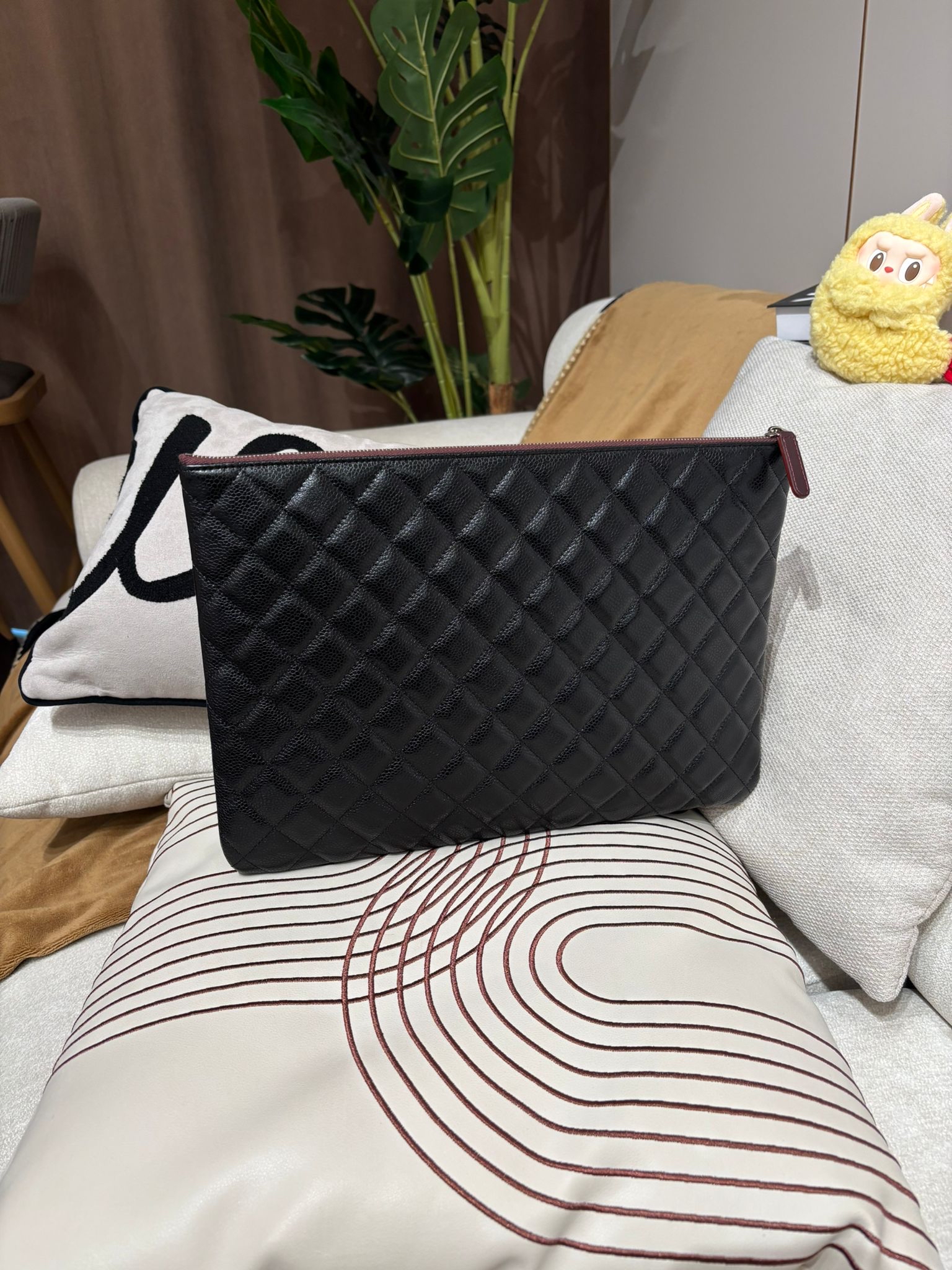 Chanel clutch bag 黑色荔枝牛皮銀扣 100%Authentic ,98%new ✅CARD✅塵袋