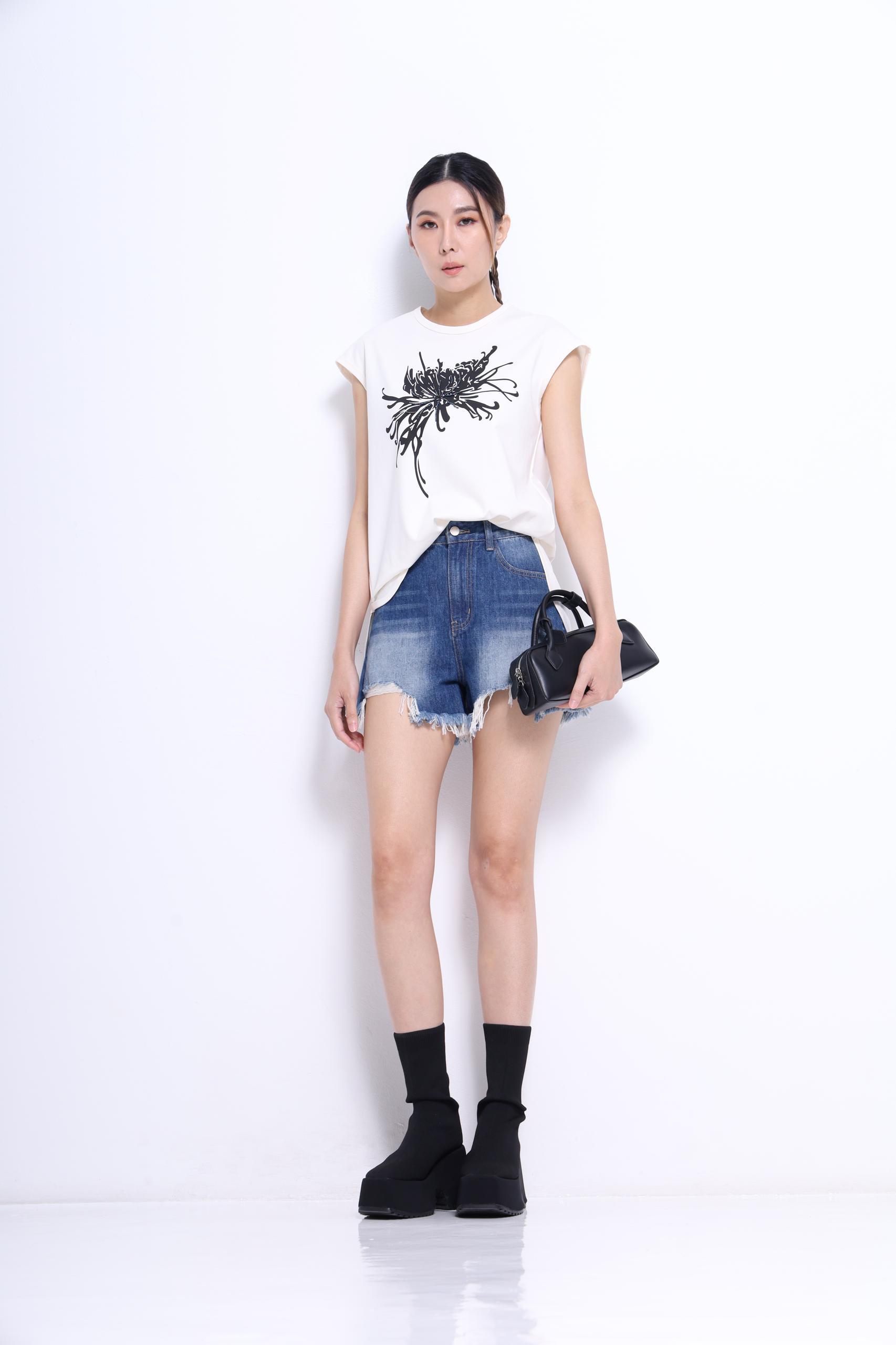 独家彩色串珠花卉上衣 2650