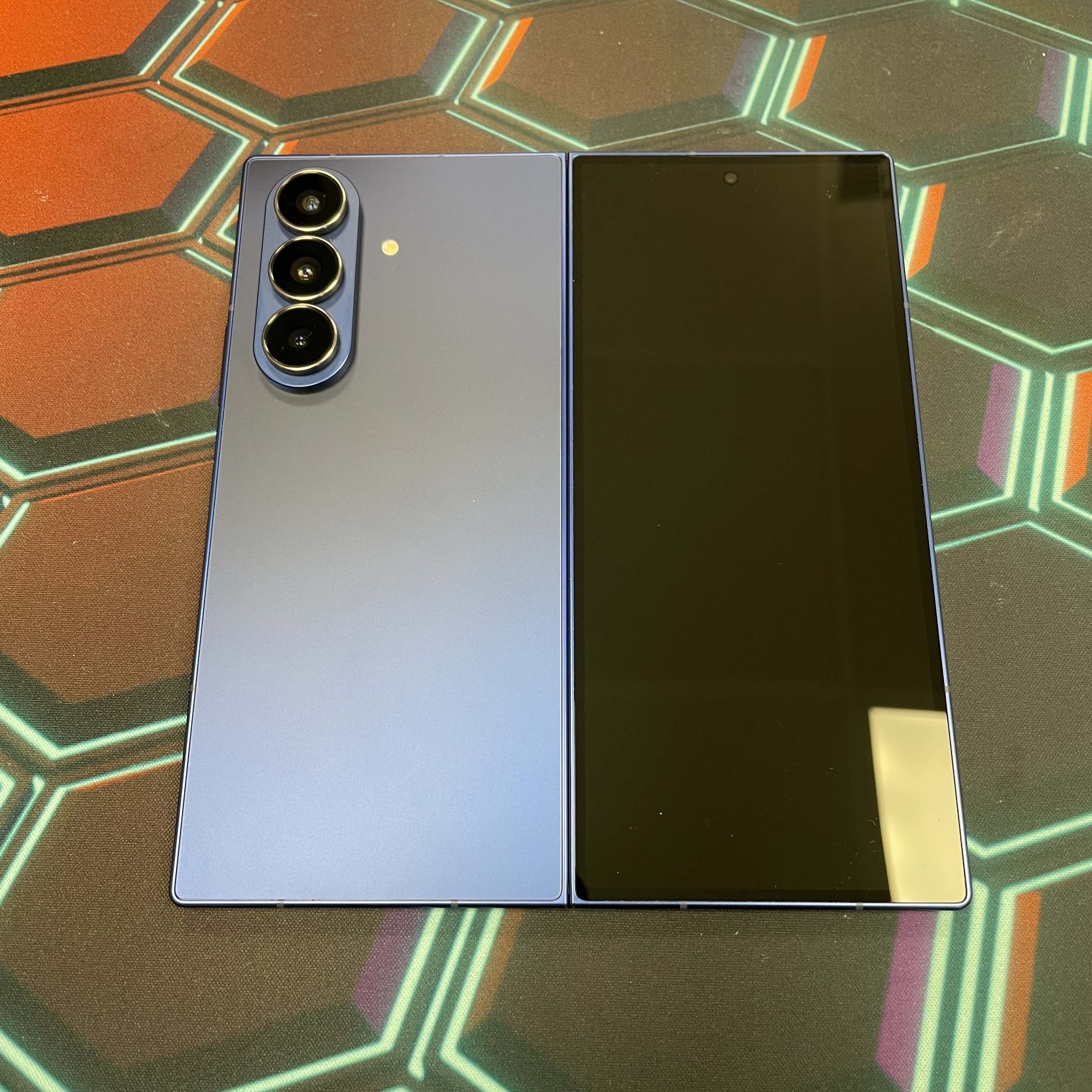 *6897 Galaxy Z Fold 7 完美機 12+256GB 藍色 blue