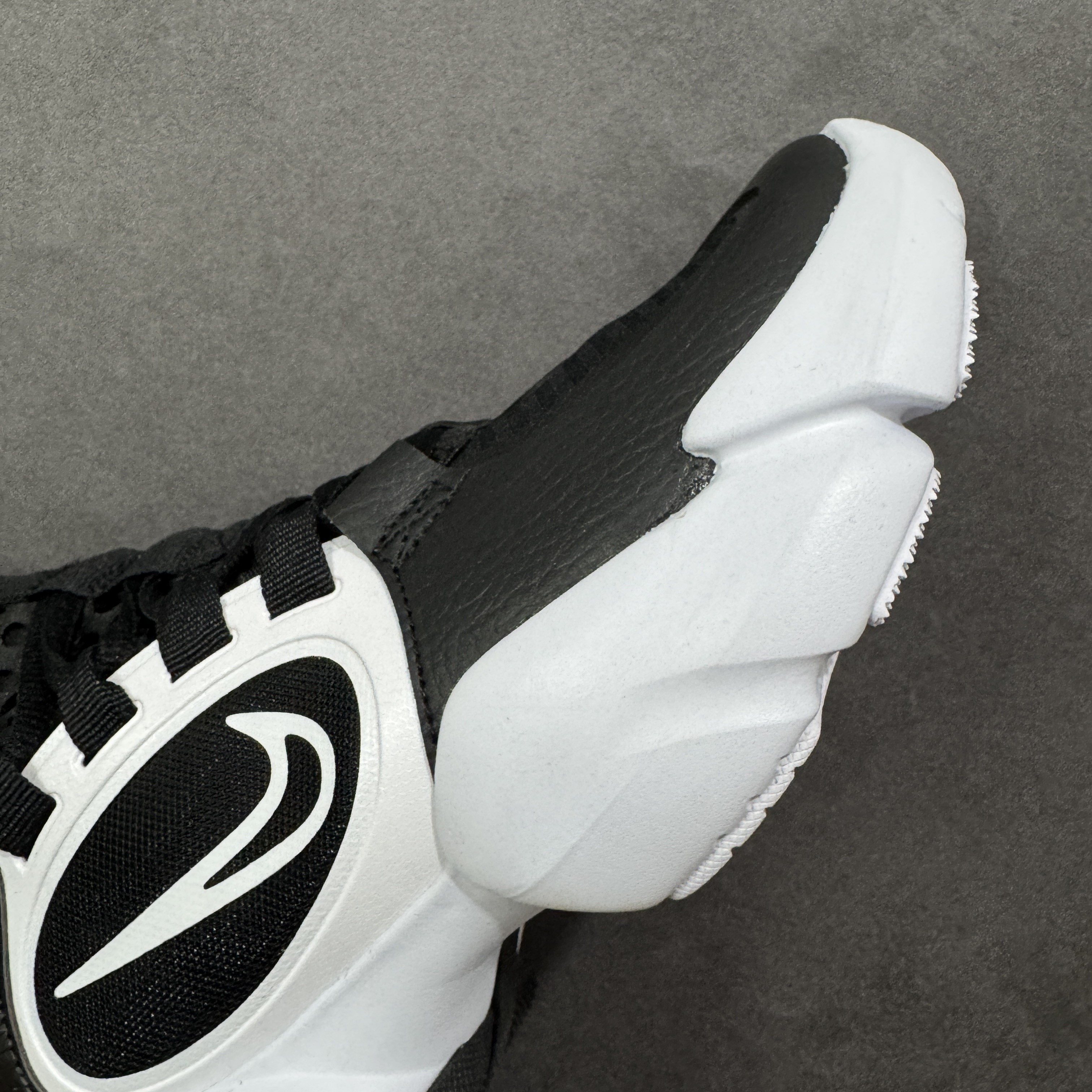 Nike Air Max Alpha Savage 2 CK9408-008