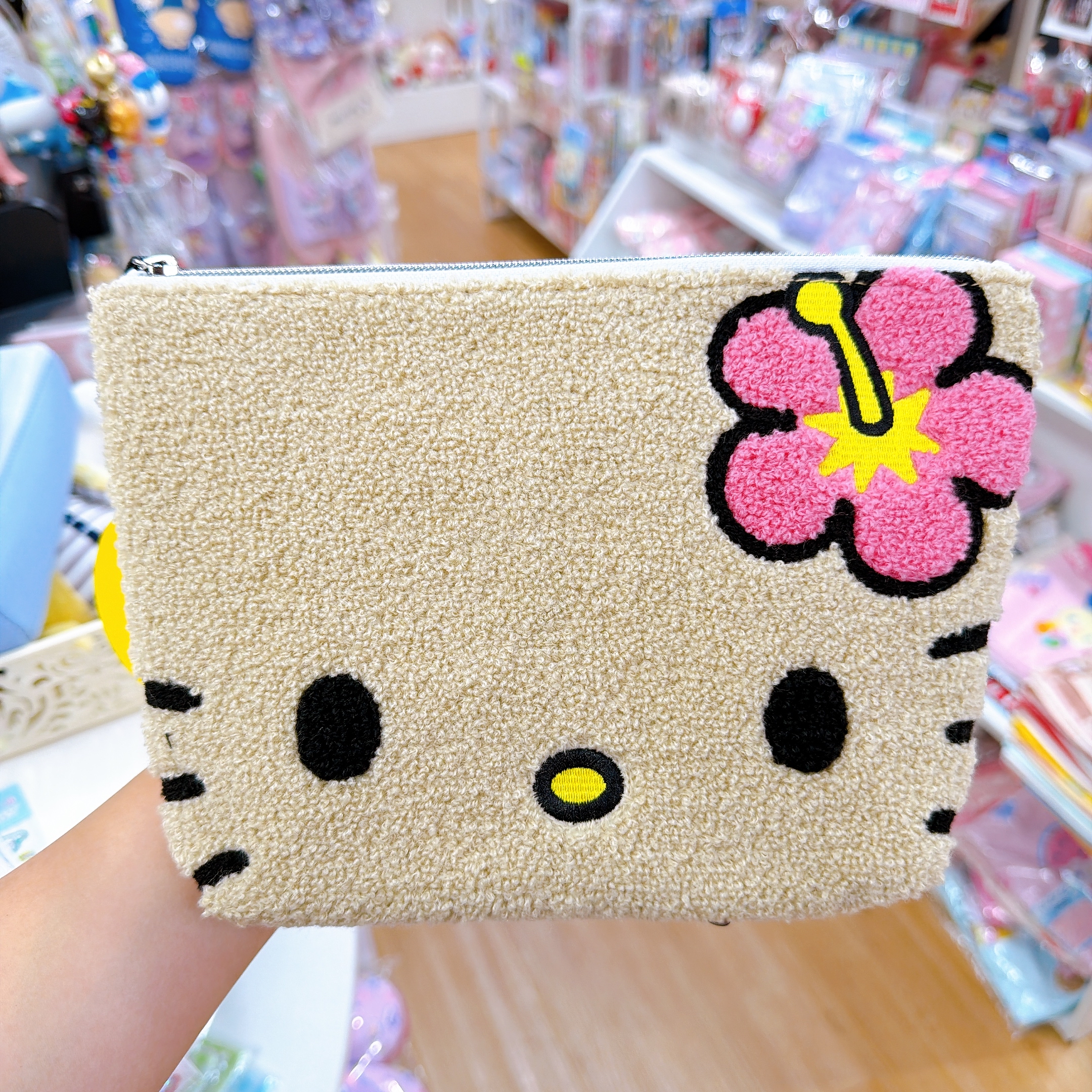 日本直送Hello Kitty黑皮化妝袋