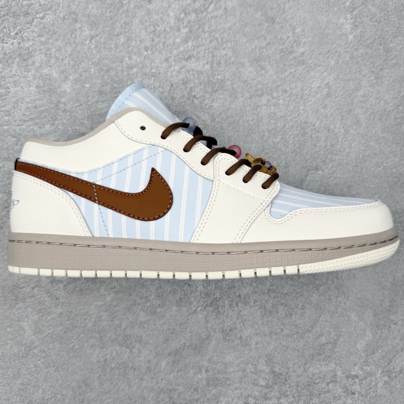 Nike Air Jordan 1 Low SE IR7553-422