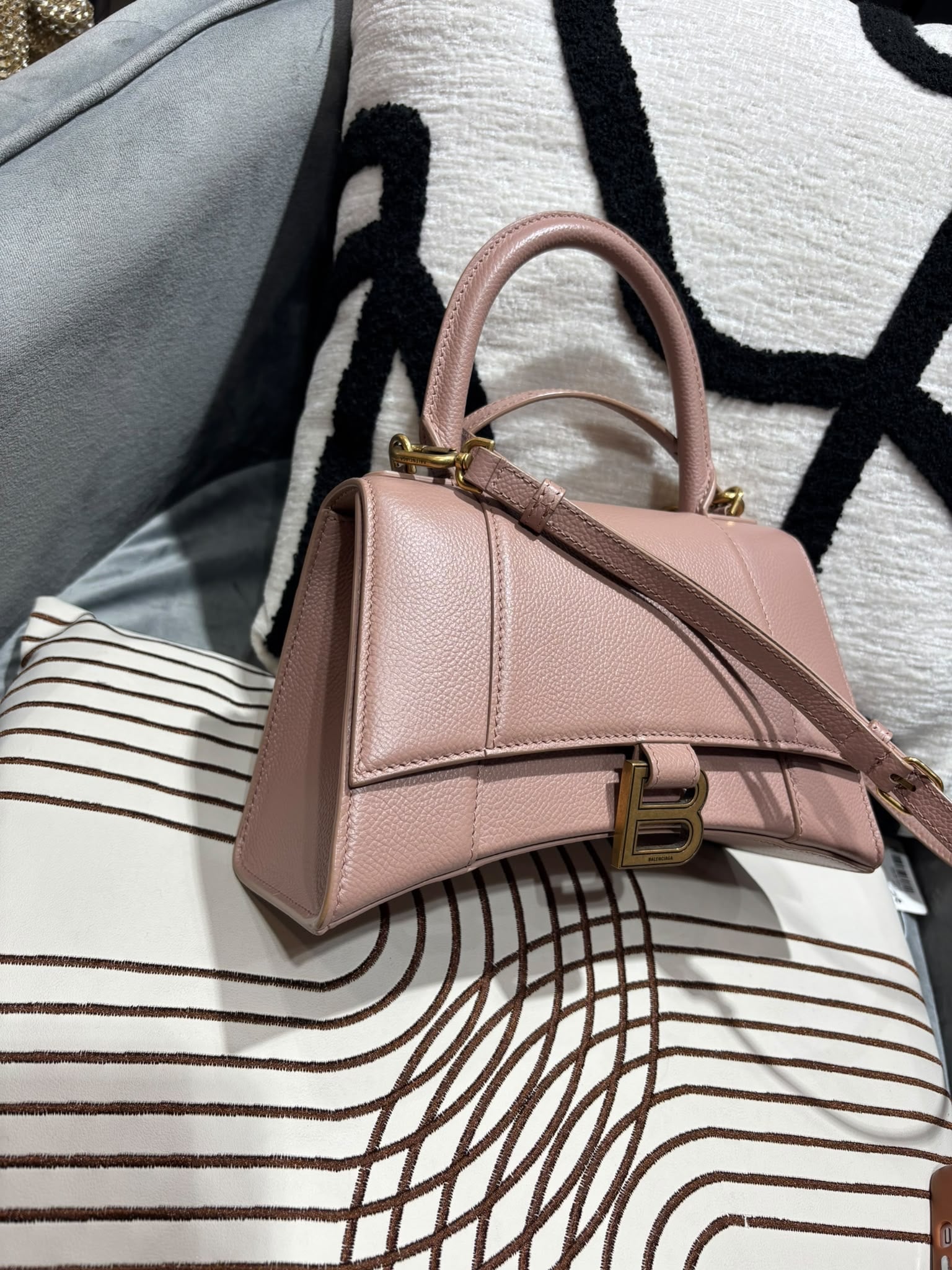 Balenciaga Nude Calfskin Hourglass 2 way bag 593546 100%Authentic, 98%New ✅Dust Bag