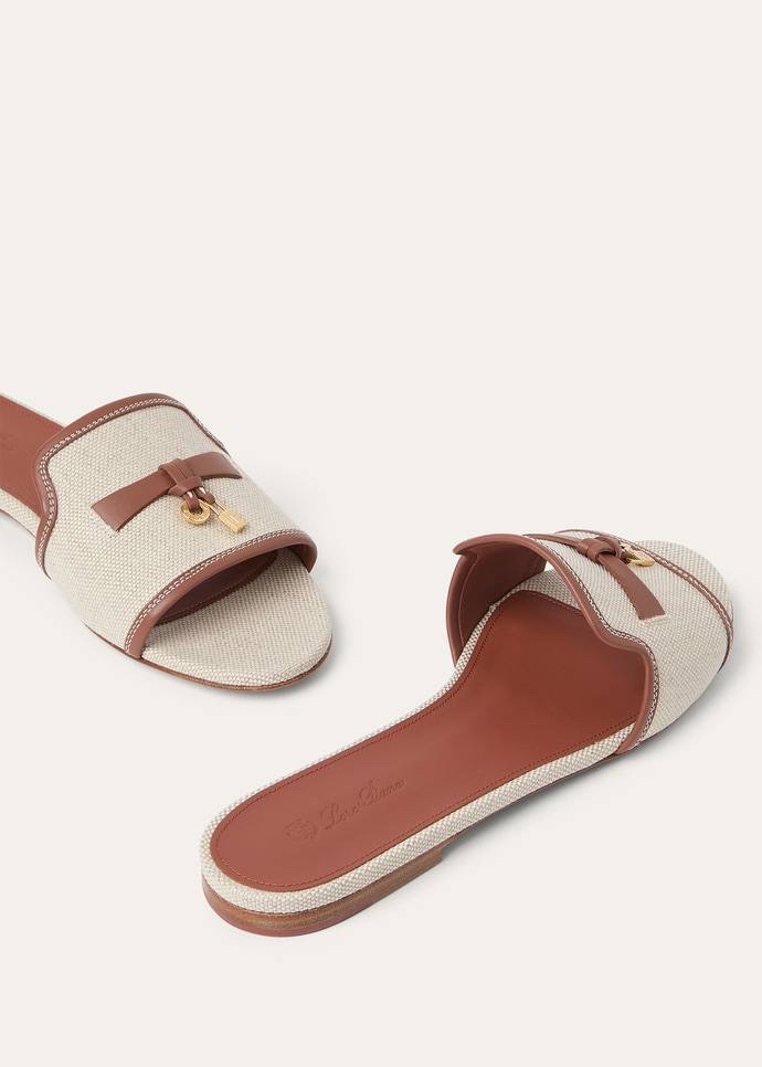 指定顏色精選優惠✨訂貨🍒Loro Piana summer charms sandal  Size 36/36.5/37/37.5/38.5/39/40 Color : Natural/Caramel Sugar (B4AU)