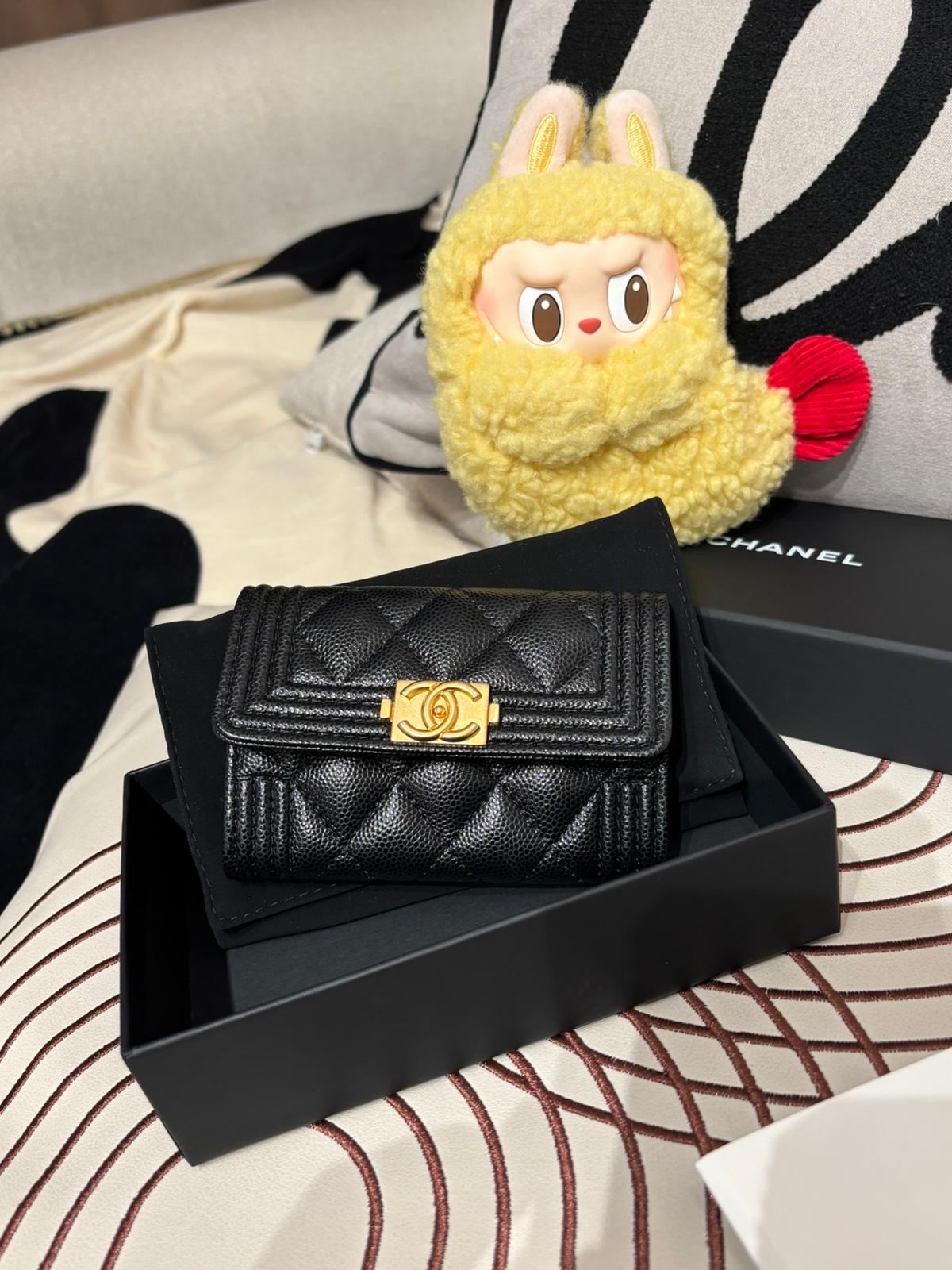 未使用品 Chanel boy card holder 黑色魚子醬牛皮復古金 unused  ✅chip, ✅dust bag ✅box 