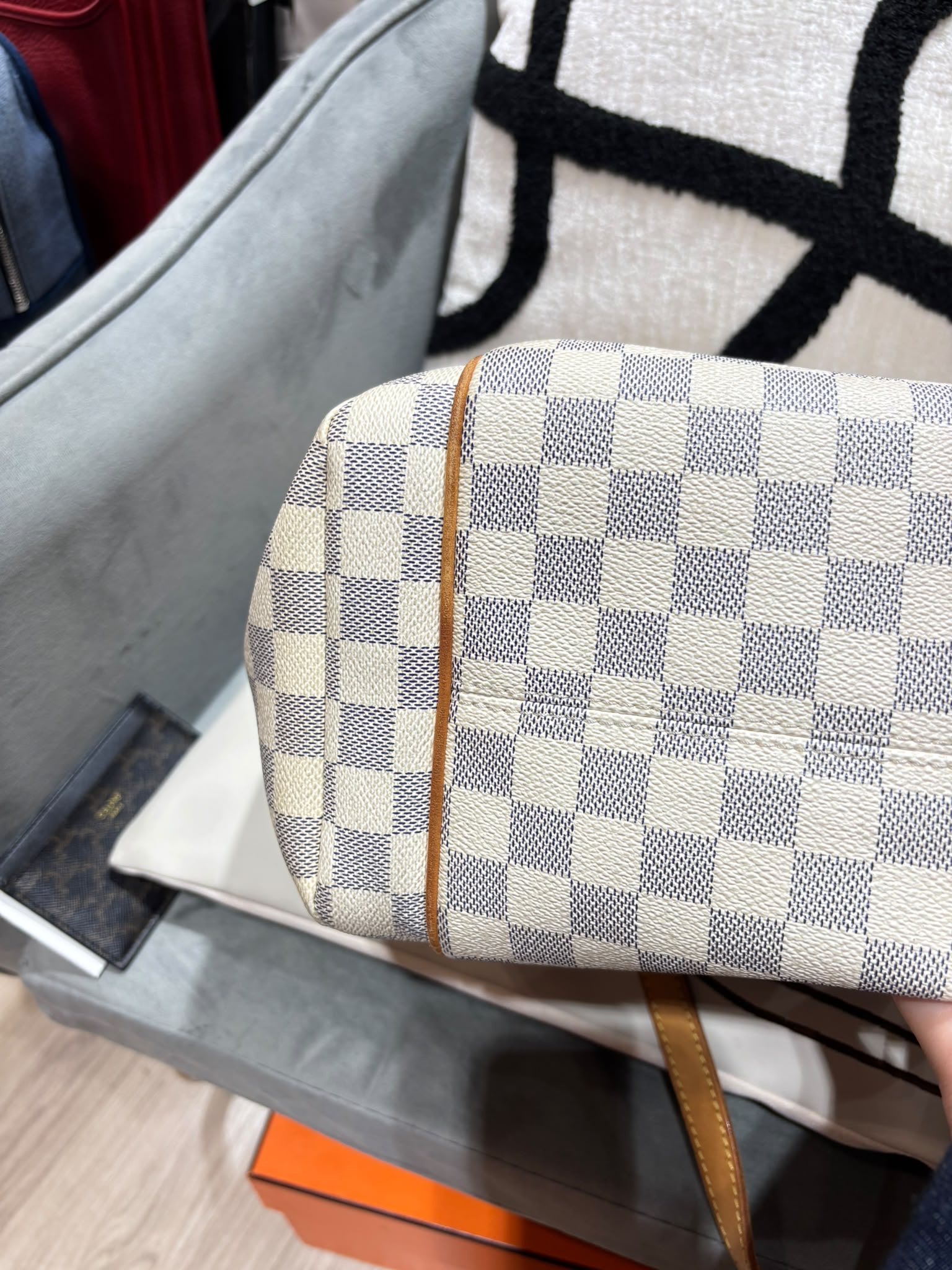 Lv totally mm tote bag 100%Authentic, 85%new✅dust bag 