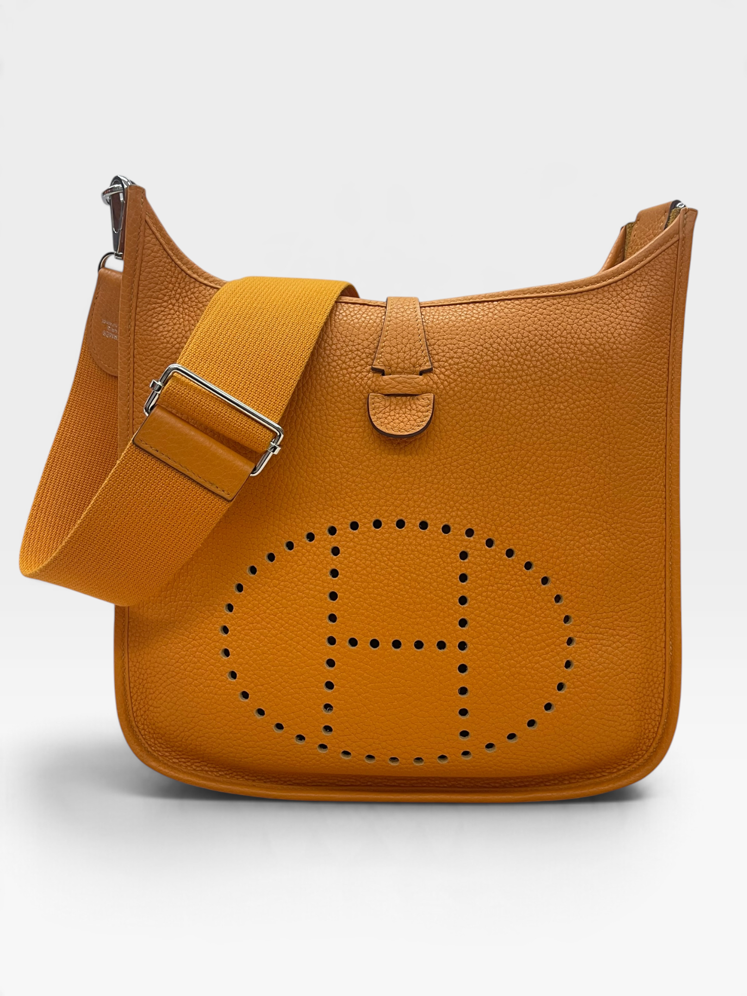Pre-Owned HERMES Evelyne Bag / Stamp C 29cm / Product Code: 101002