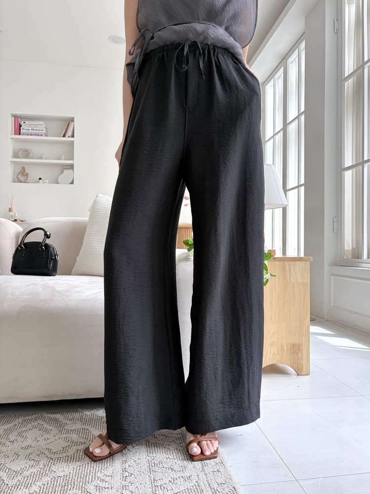 The Airy Elastic Pants (Black)
