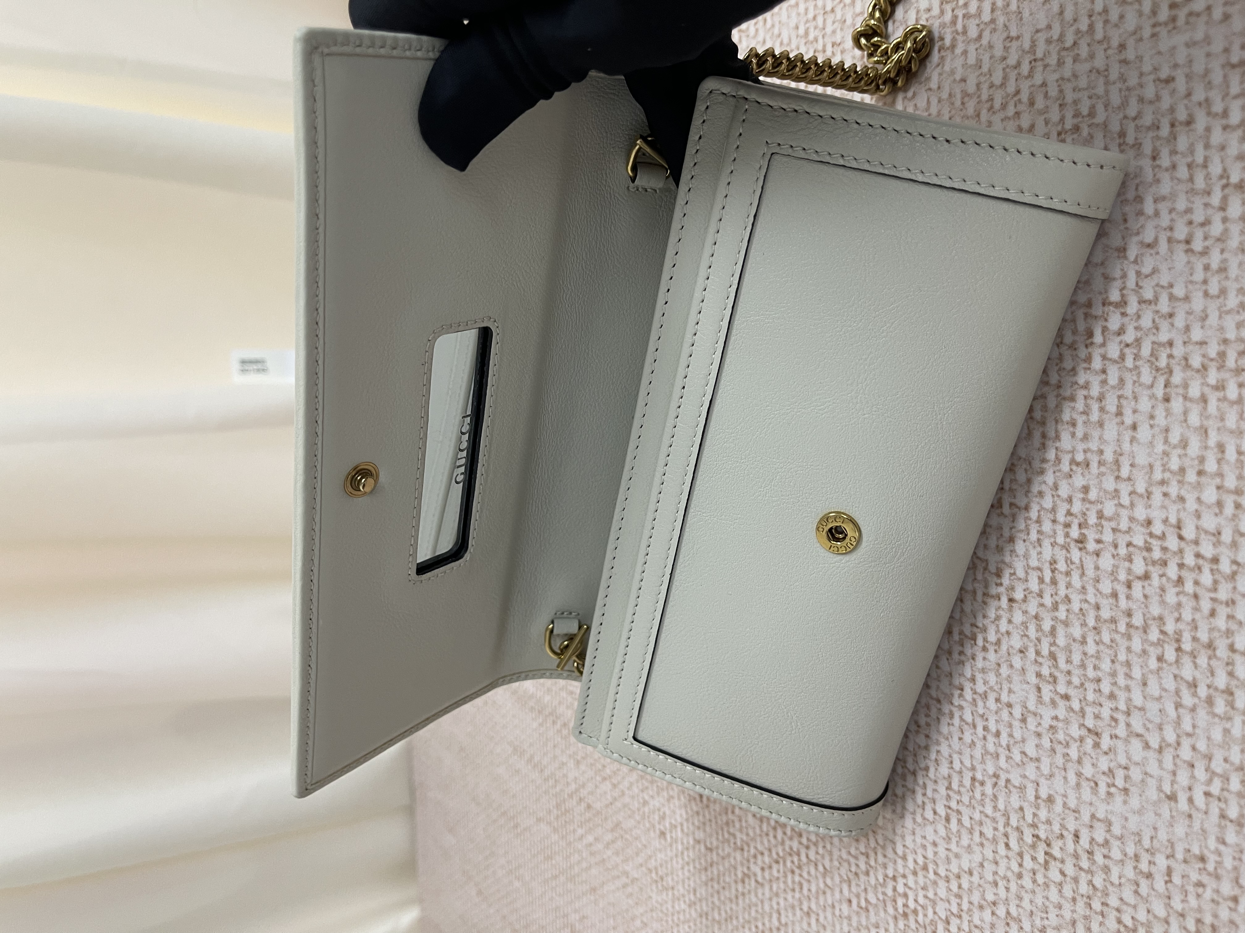 Pre-owned Gucci Diana WOC/ Product Code: 26022404