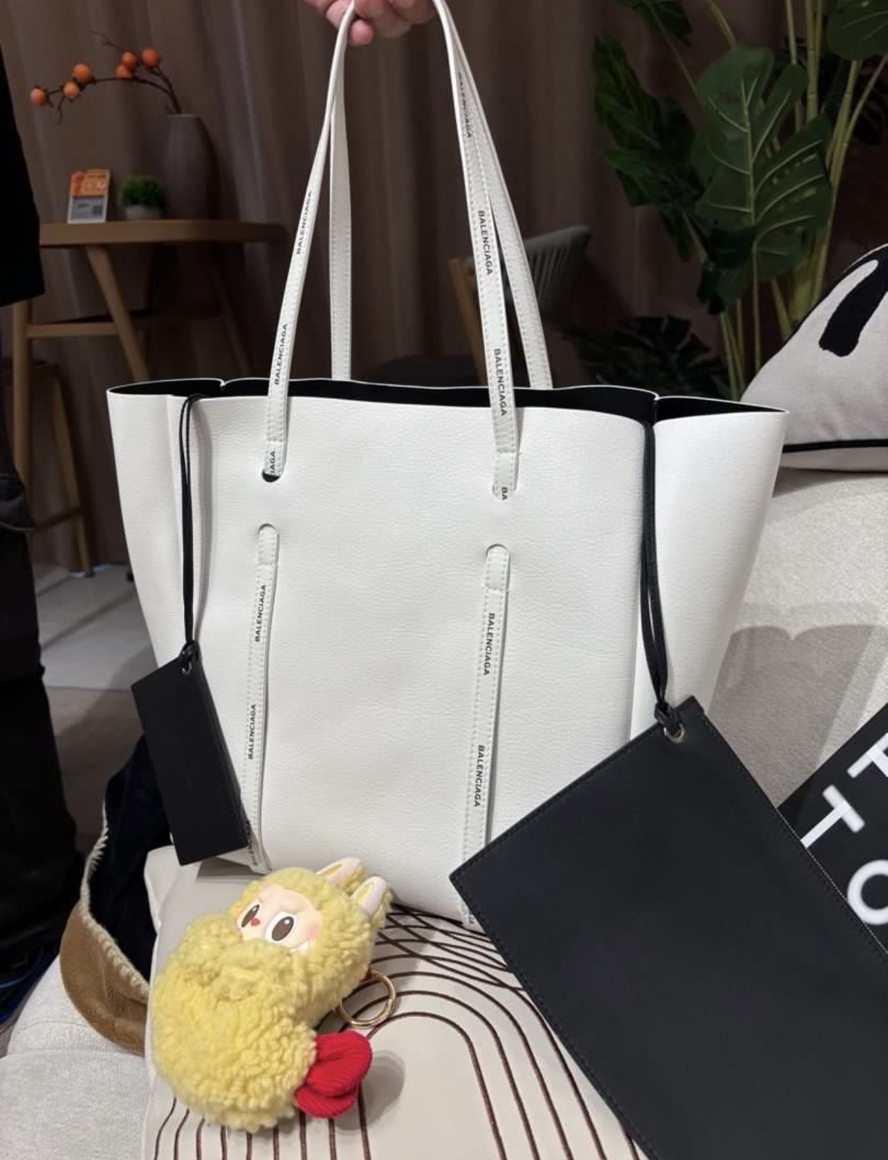 Balenciaga Everyday Tote Bag Calfskin 100%Authentic, 98%New ✅Dust bag