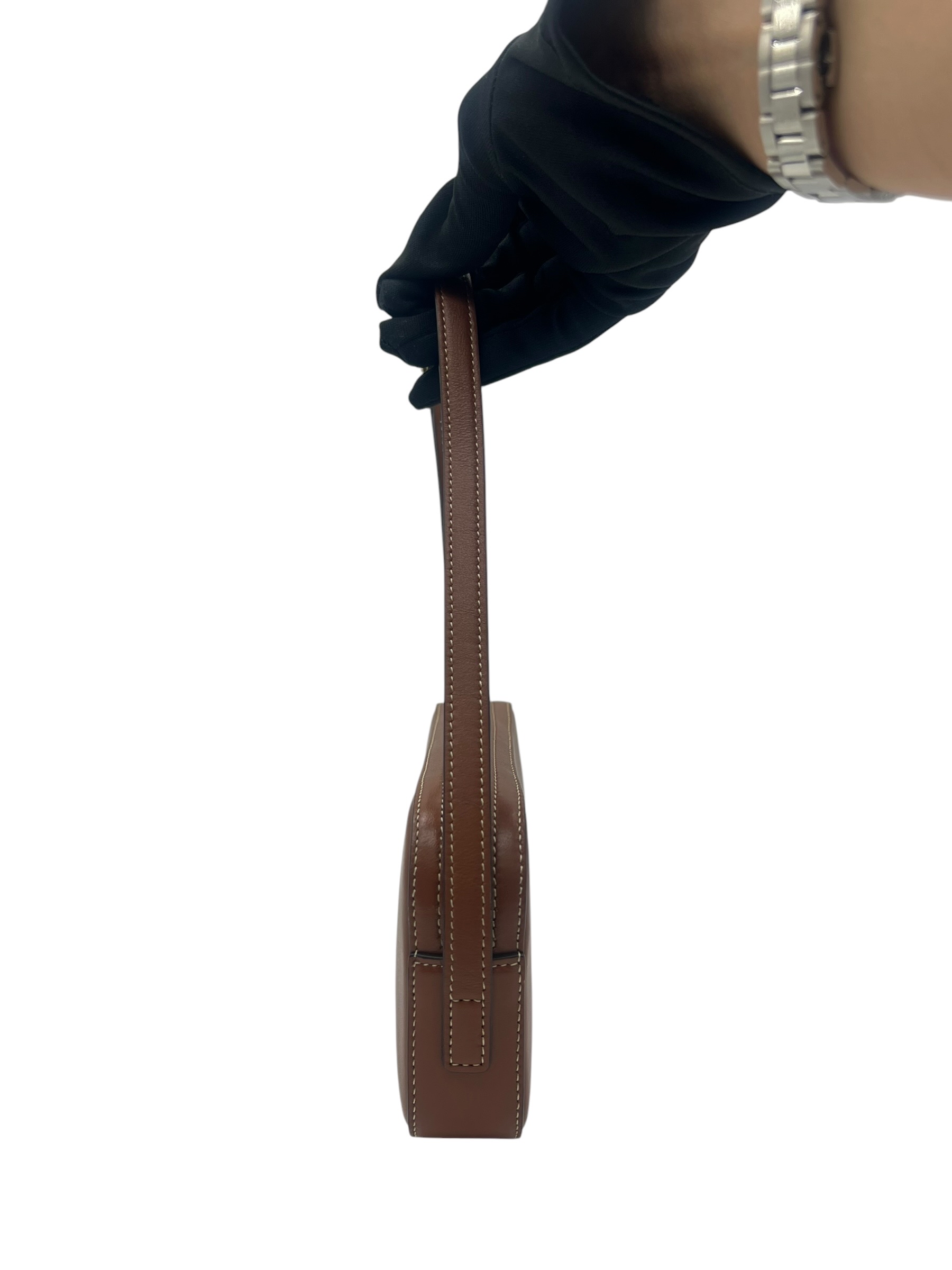 Pre-Owned CELINE Mini Triomphe Leather Shoulder Bag / Product Code: 26060605