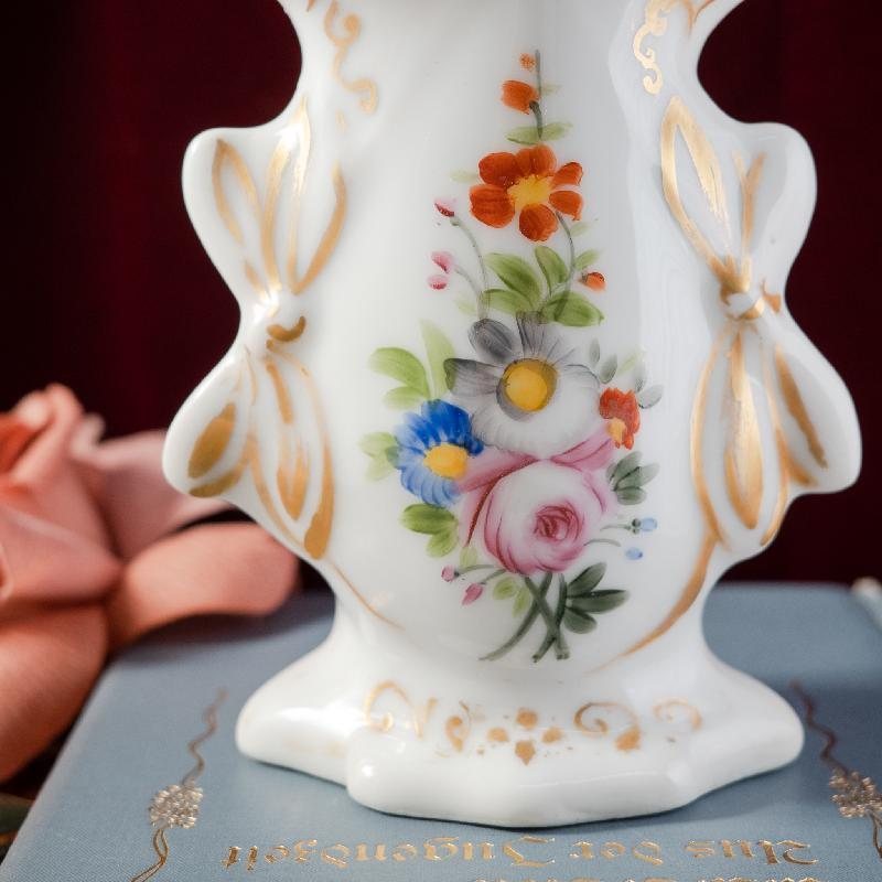Antique Victorian c.a. 1860s Handpainted Floral Ribbon Shaped Spill Vase (MT1546-2)