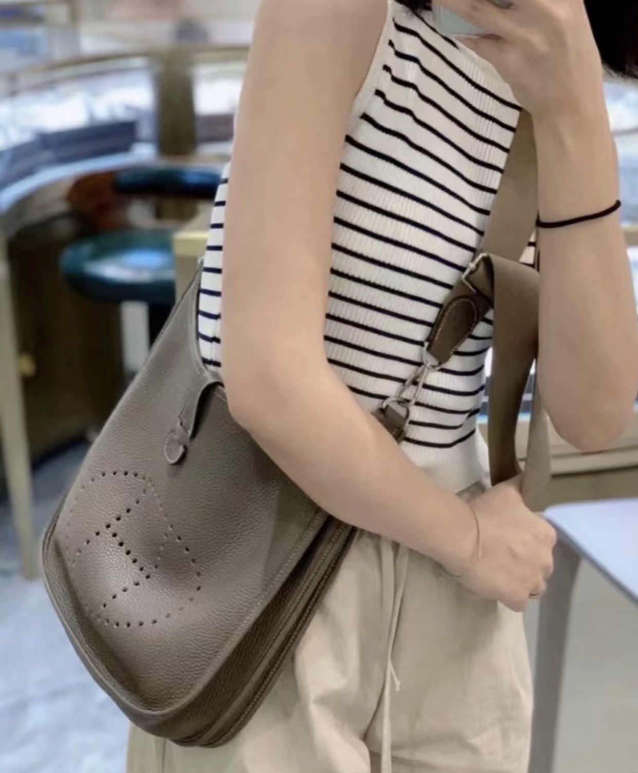 Evelyne 29 大象灰銀扣 K Stamp