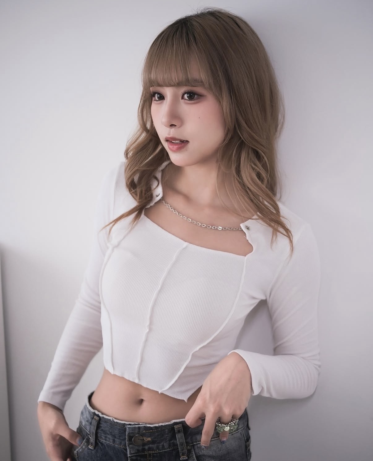 KR 貼身U型Top White