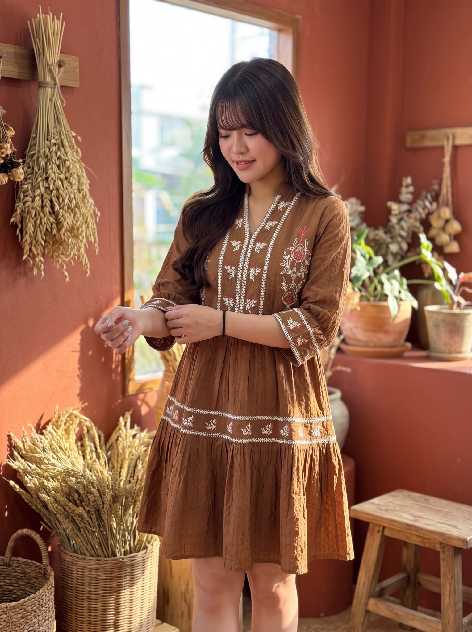 2875 Chocolate Doll With white Emb Sleeve short OP