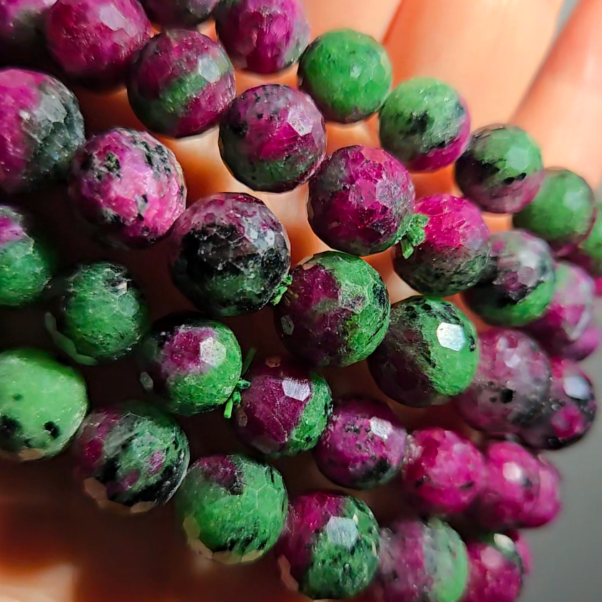Faceted ruby zoisite bracelets with UV - JW79